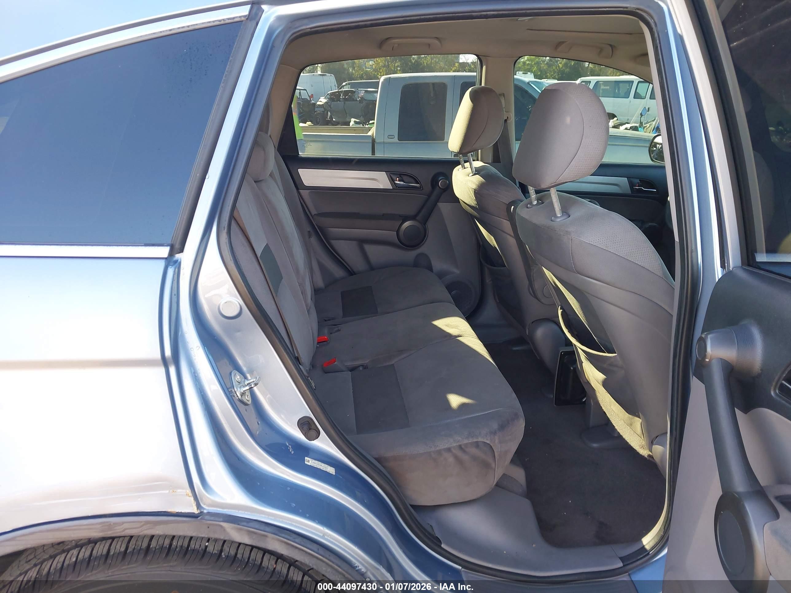 HONDA CR-V image 8