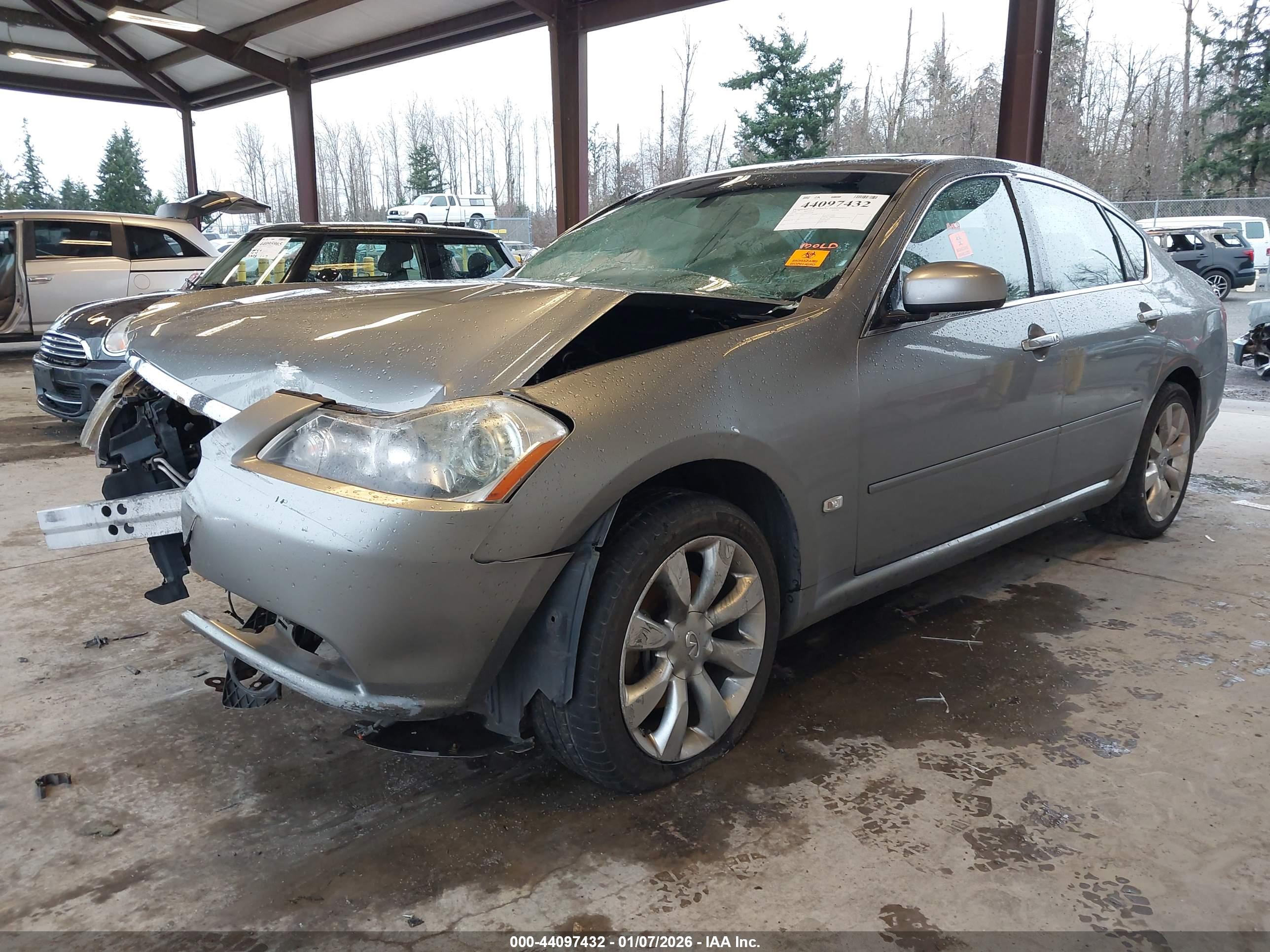 INFINITI M35X image 2