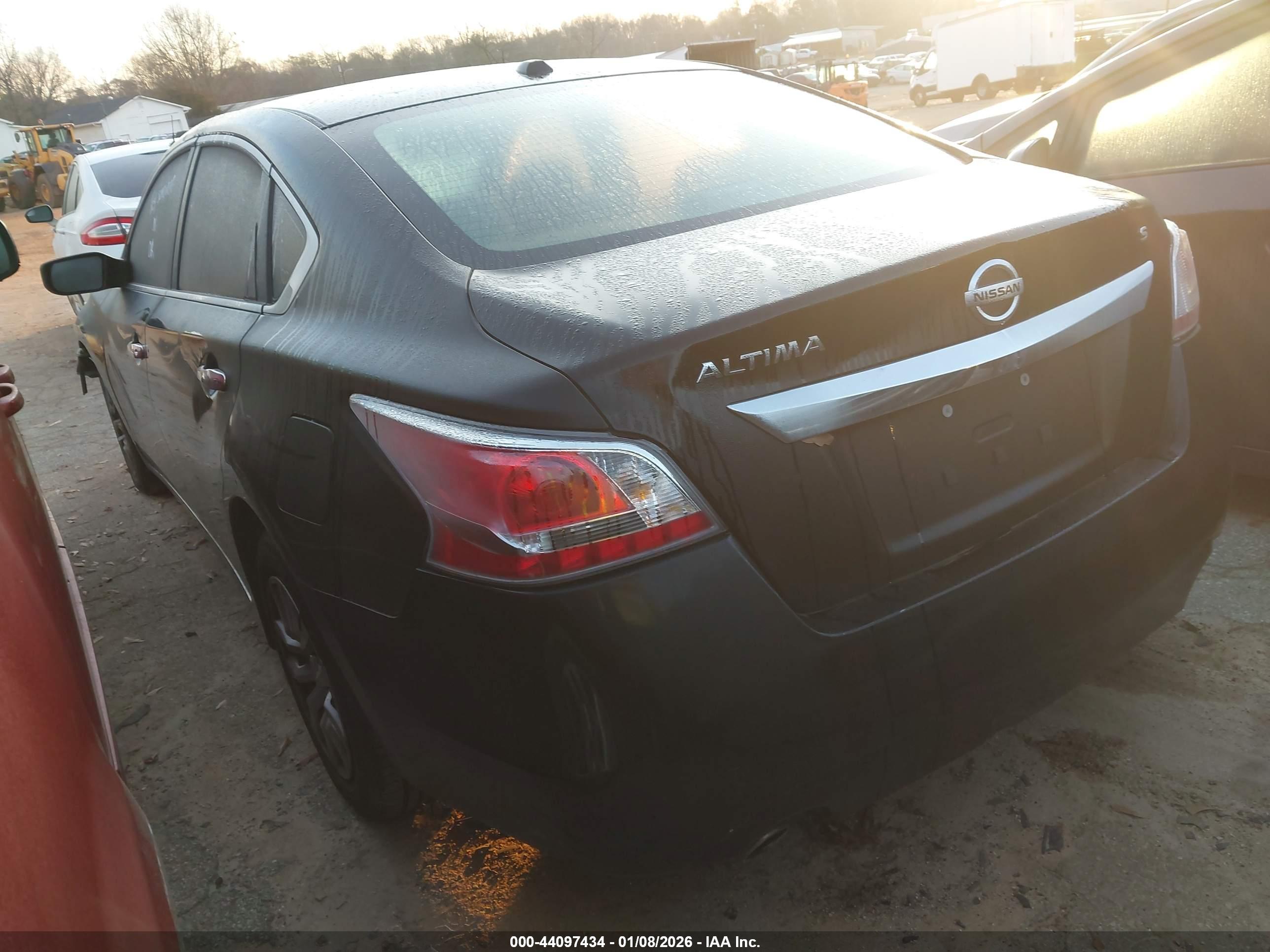 NISSAN ALTIMA image 3