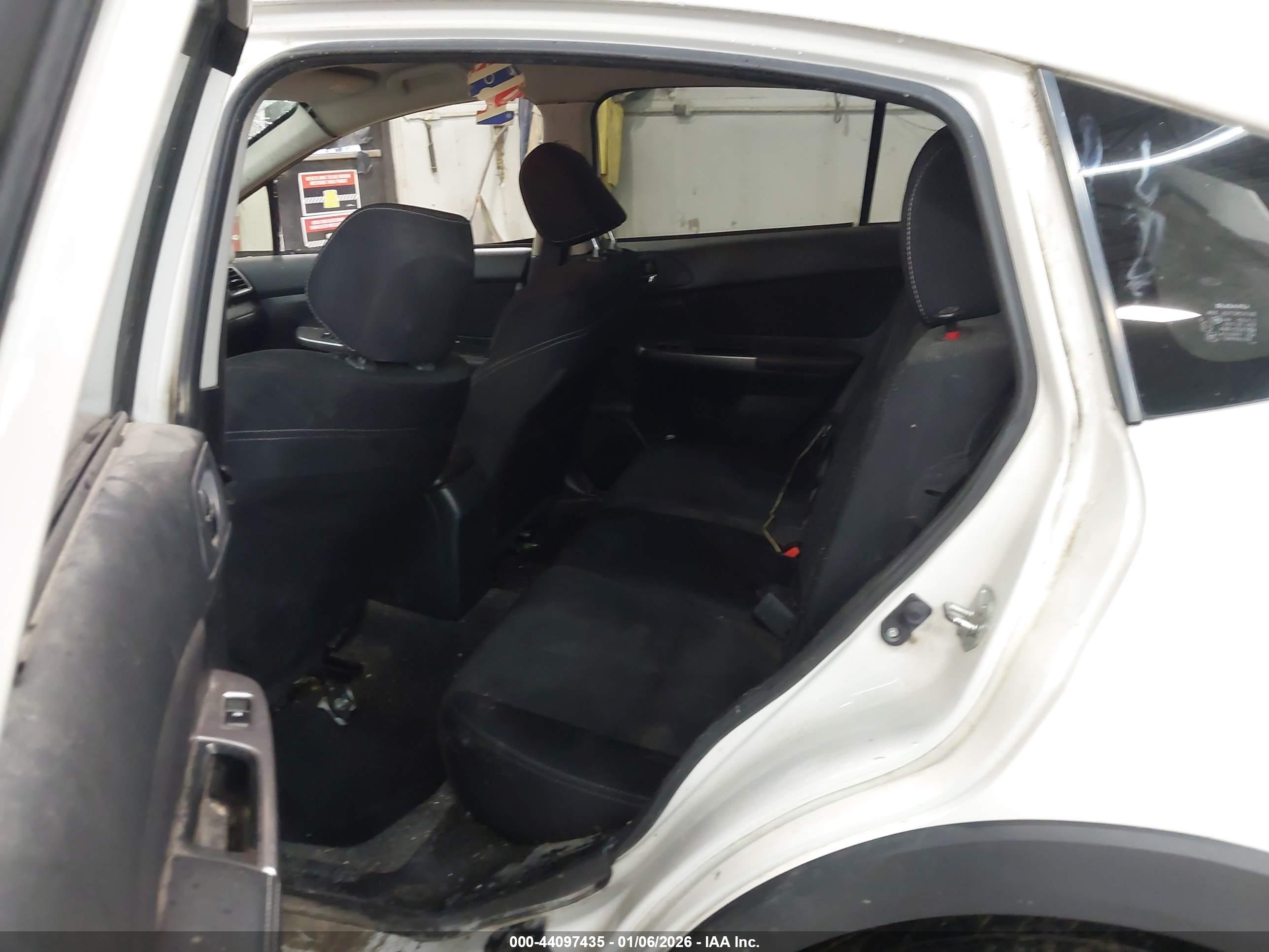 SUBARU XV image 8