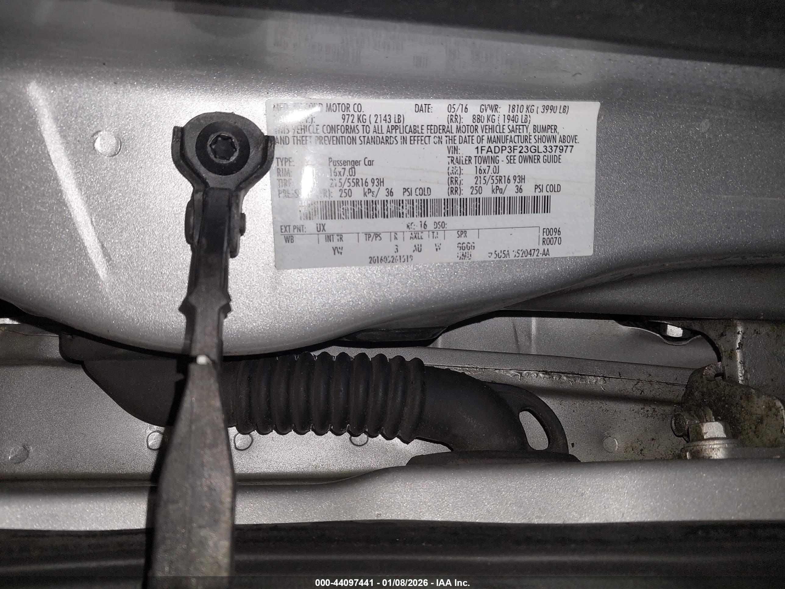 FORD FOCUS image 9