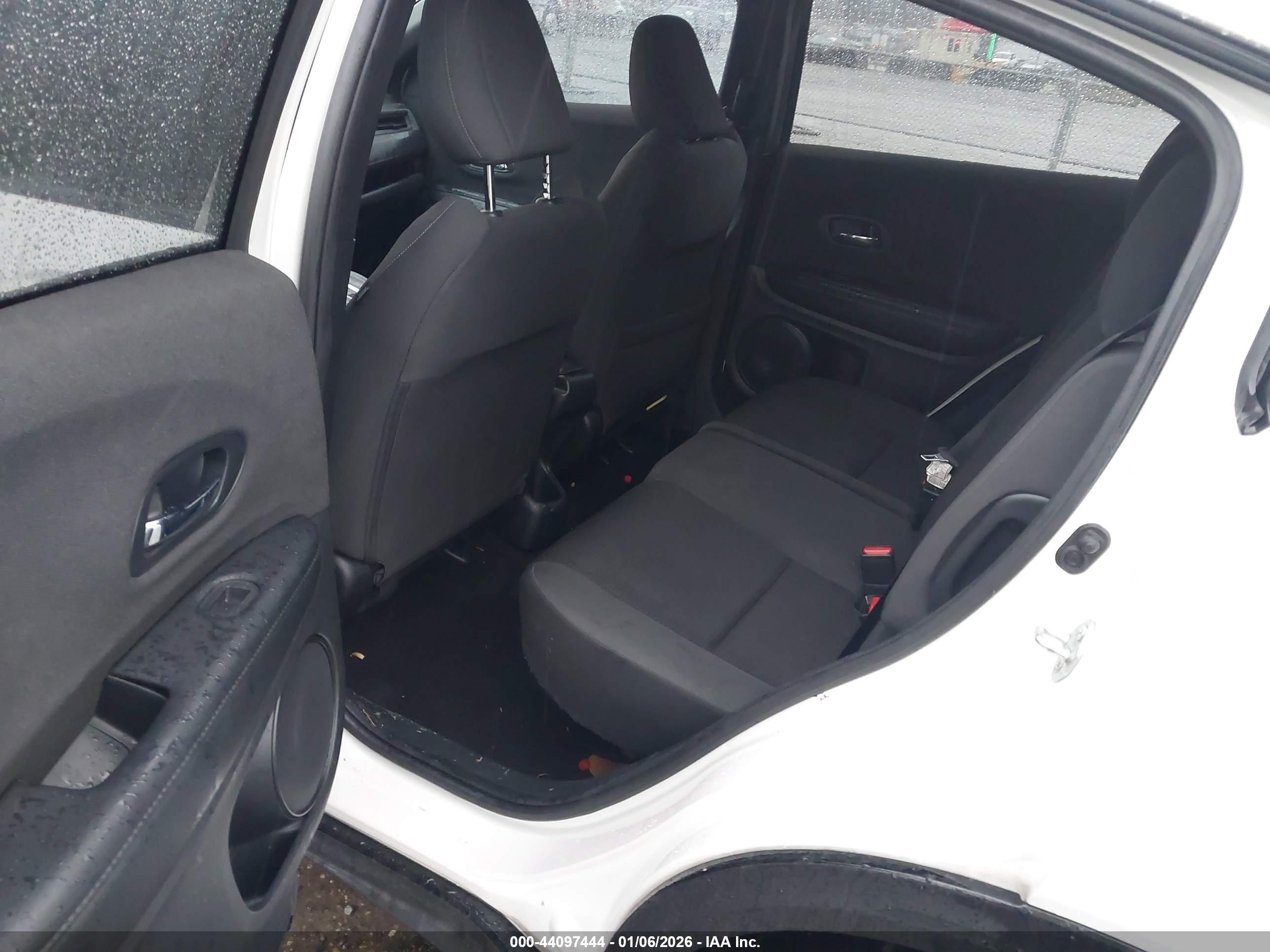 HONDA HR-V image 8