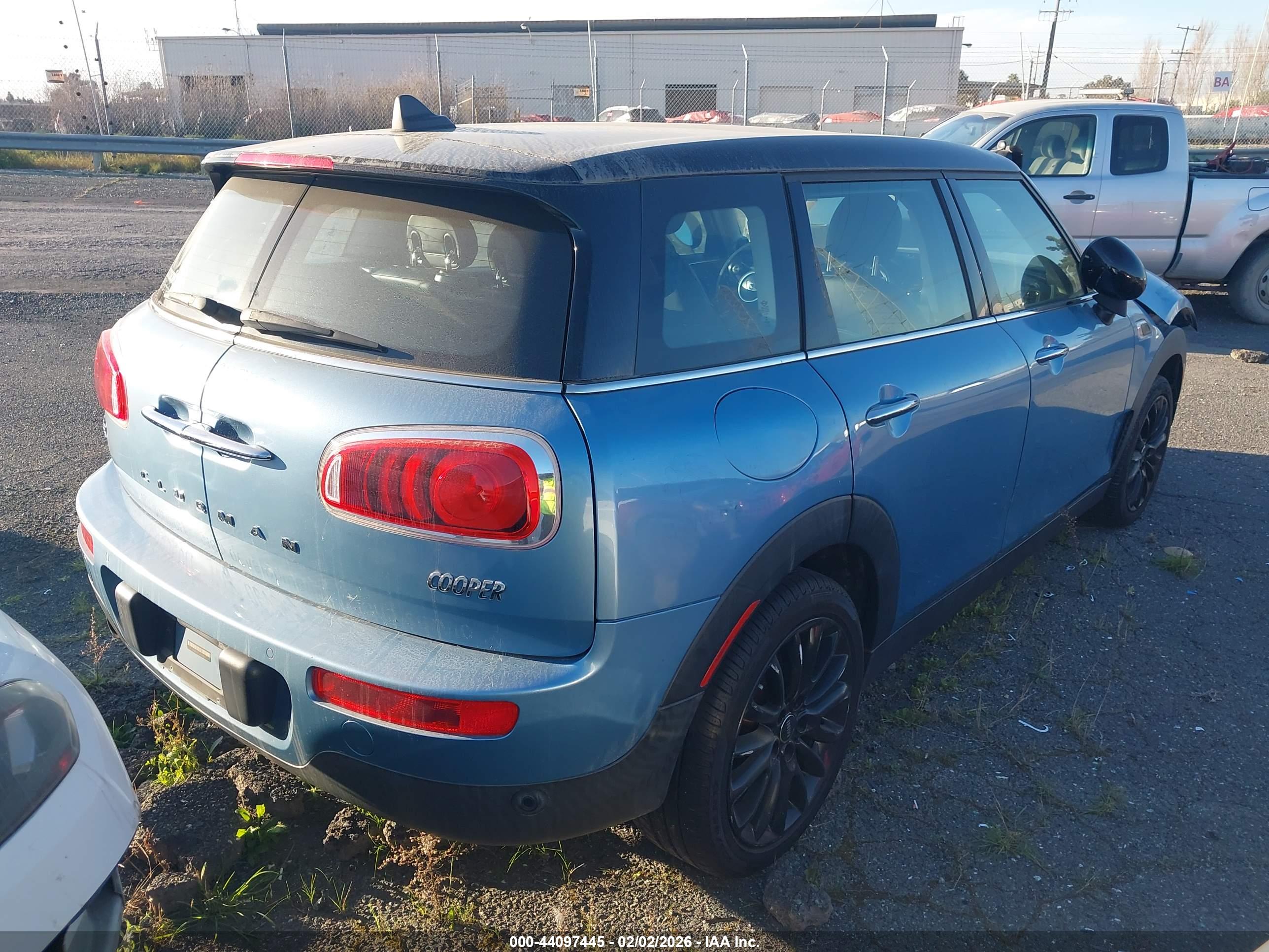 MINI CLUBMAN image 4