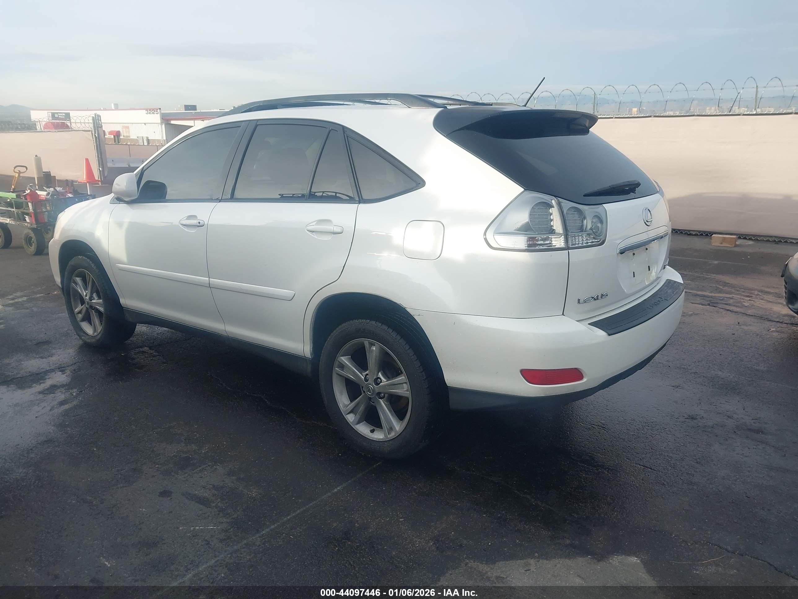 LEXUS RX image 3