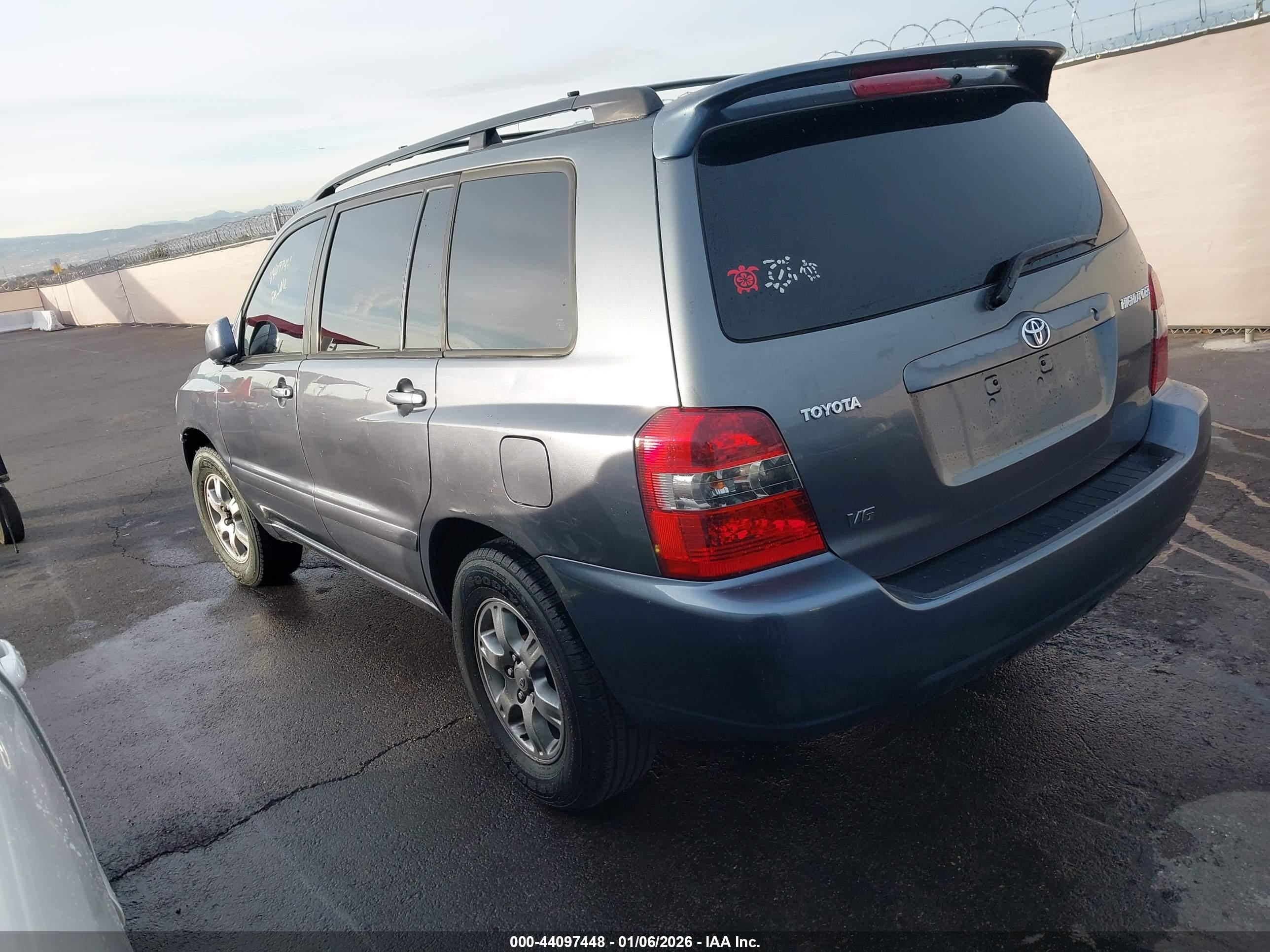 TOYOTA HIGHLANDER image 3