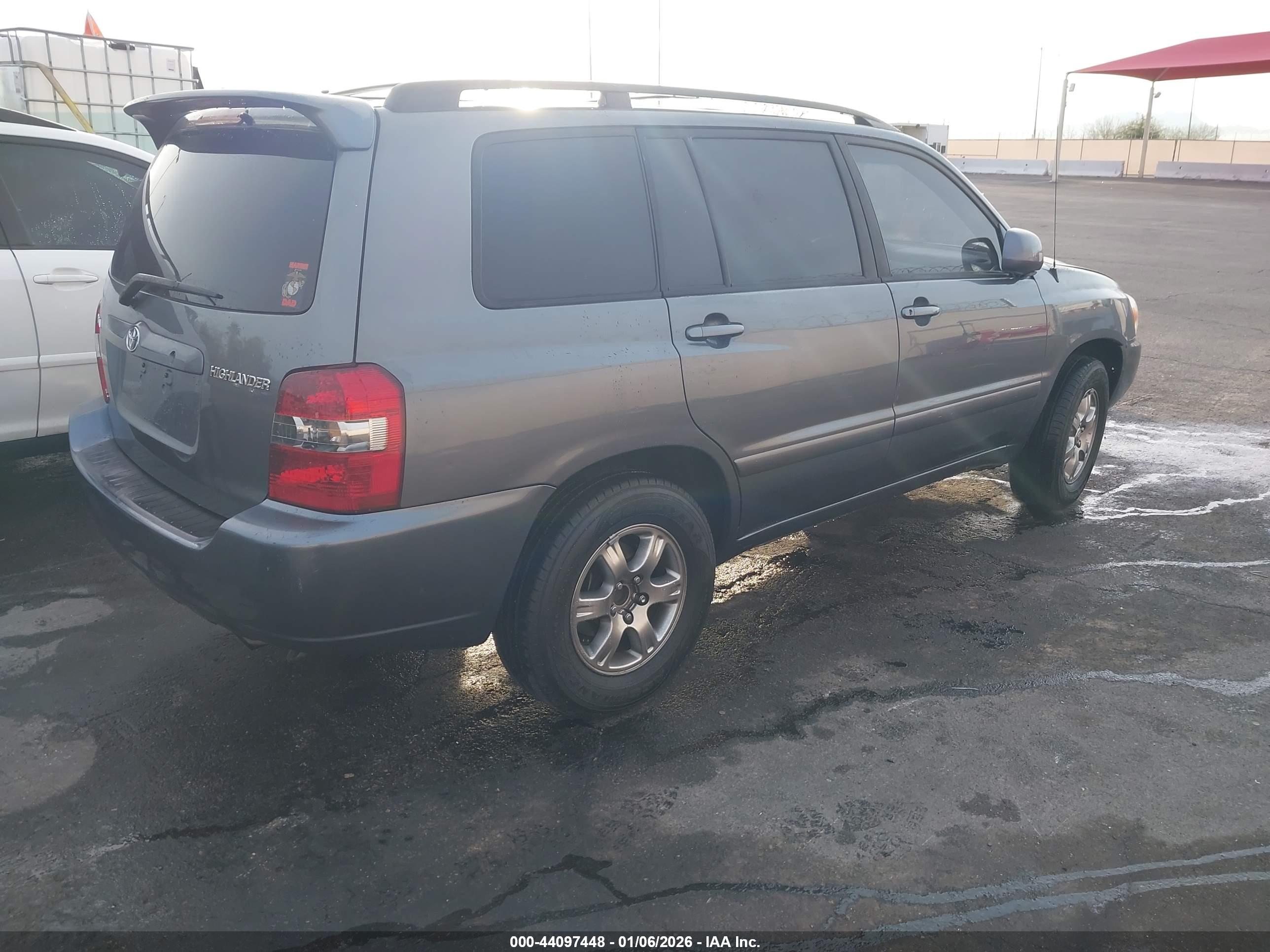 TOYOTA HIGHLANDER image 4