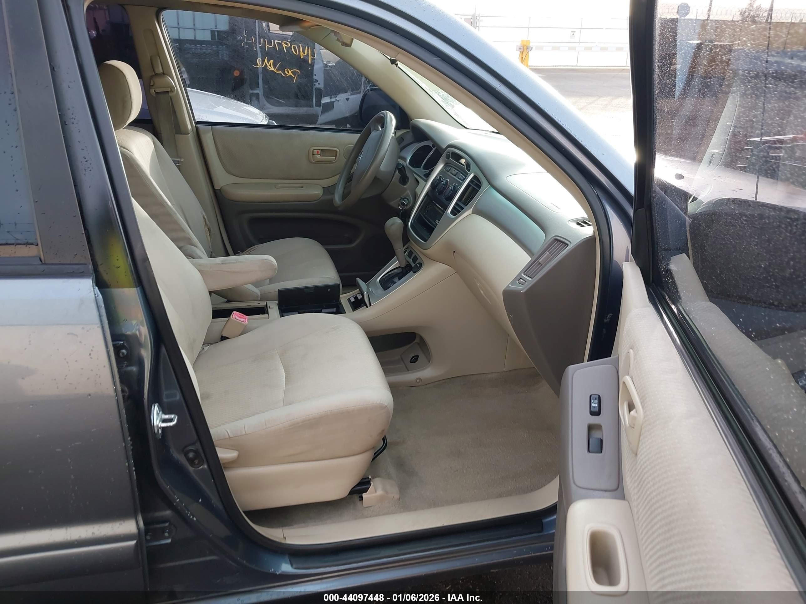 TOYOTA HIGHLANDER image 5