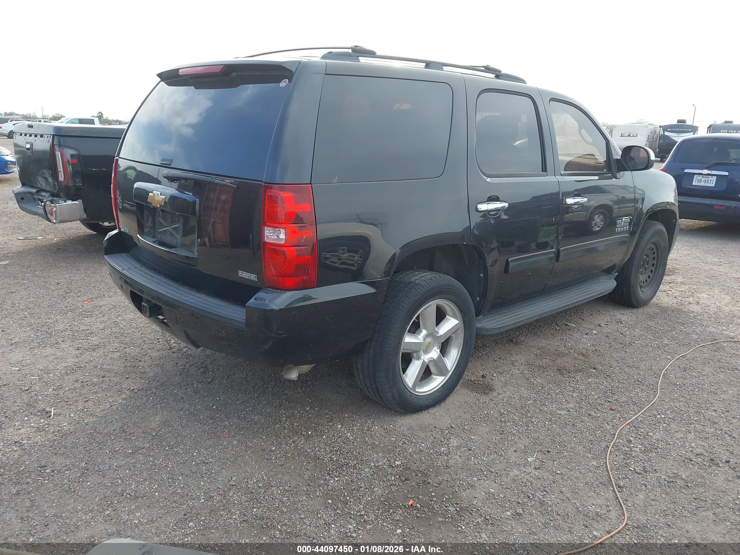 CHEVROLET TAHOE image 4