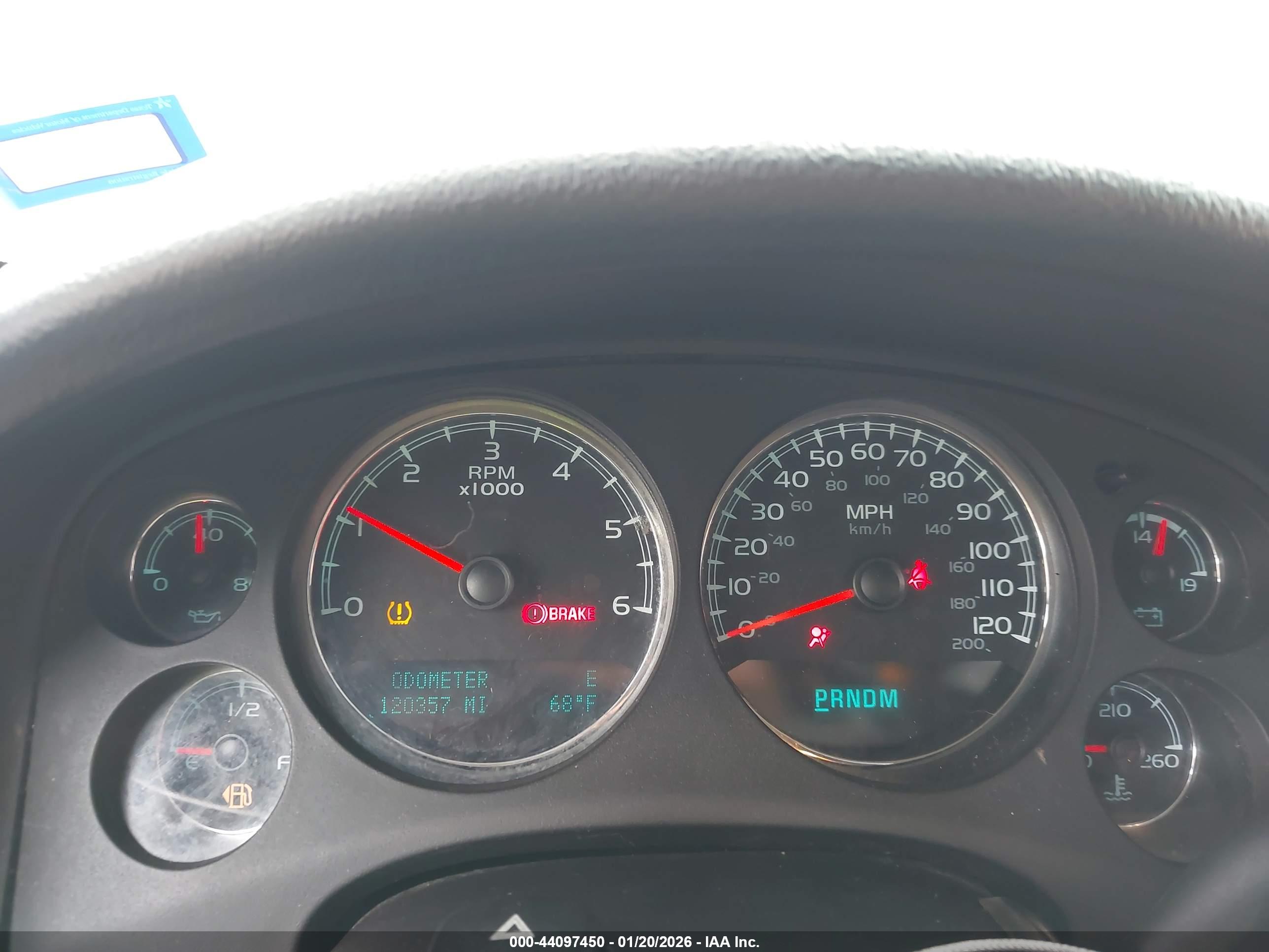 CHEVROLET TAHOE image 7