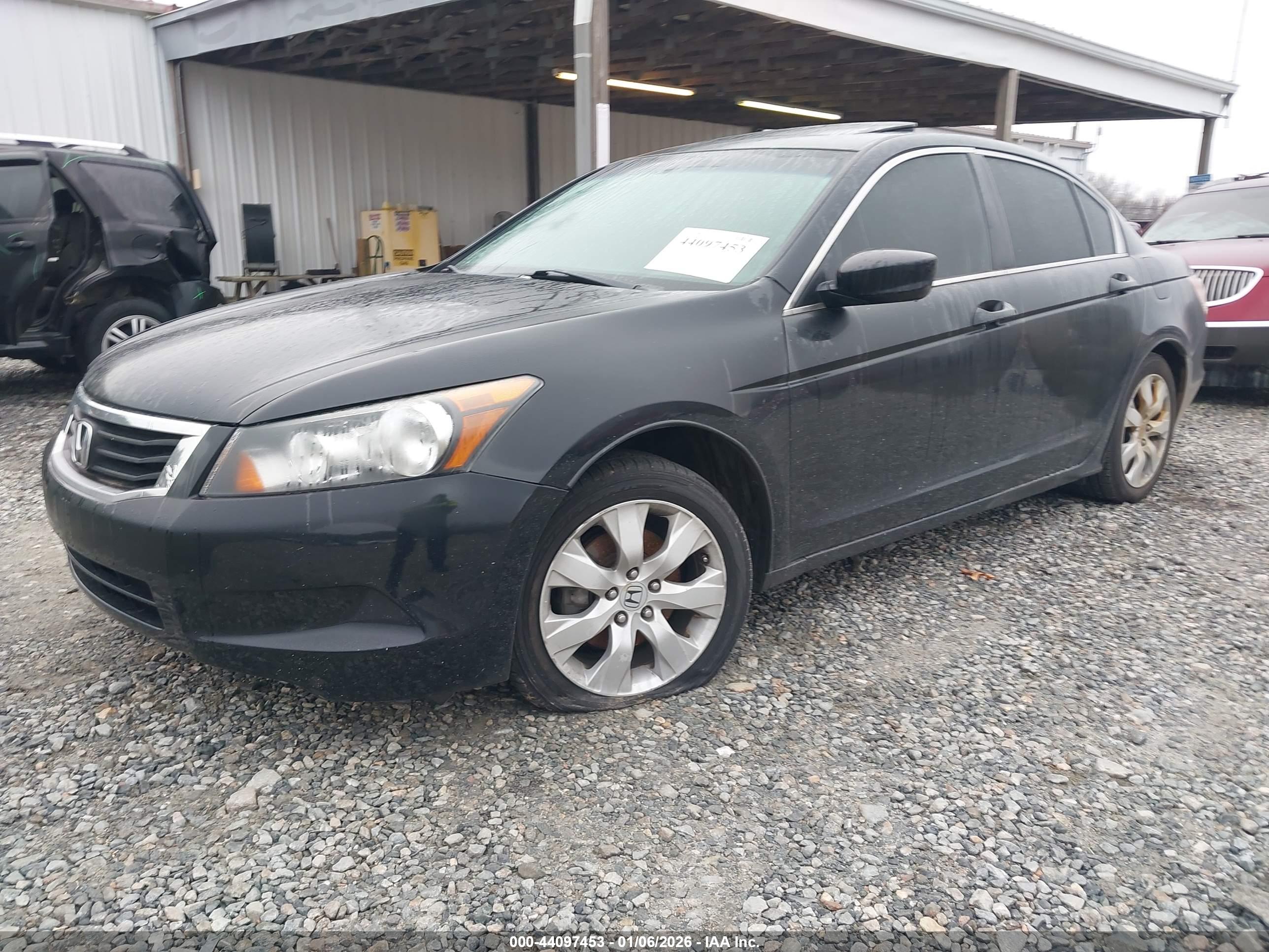 HONDA ACCORD image 2