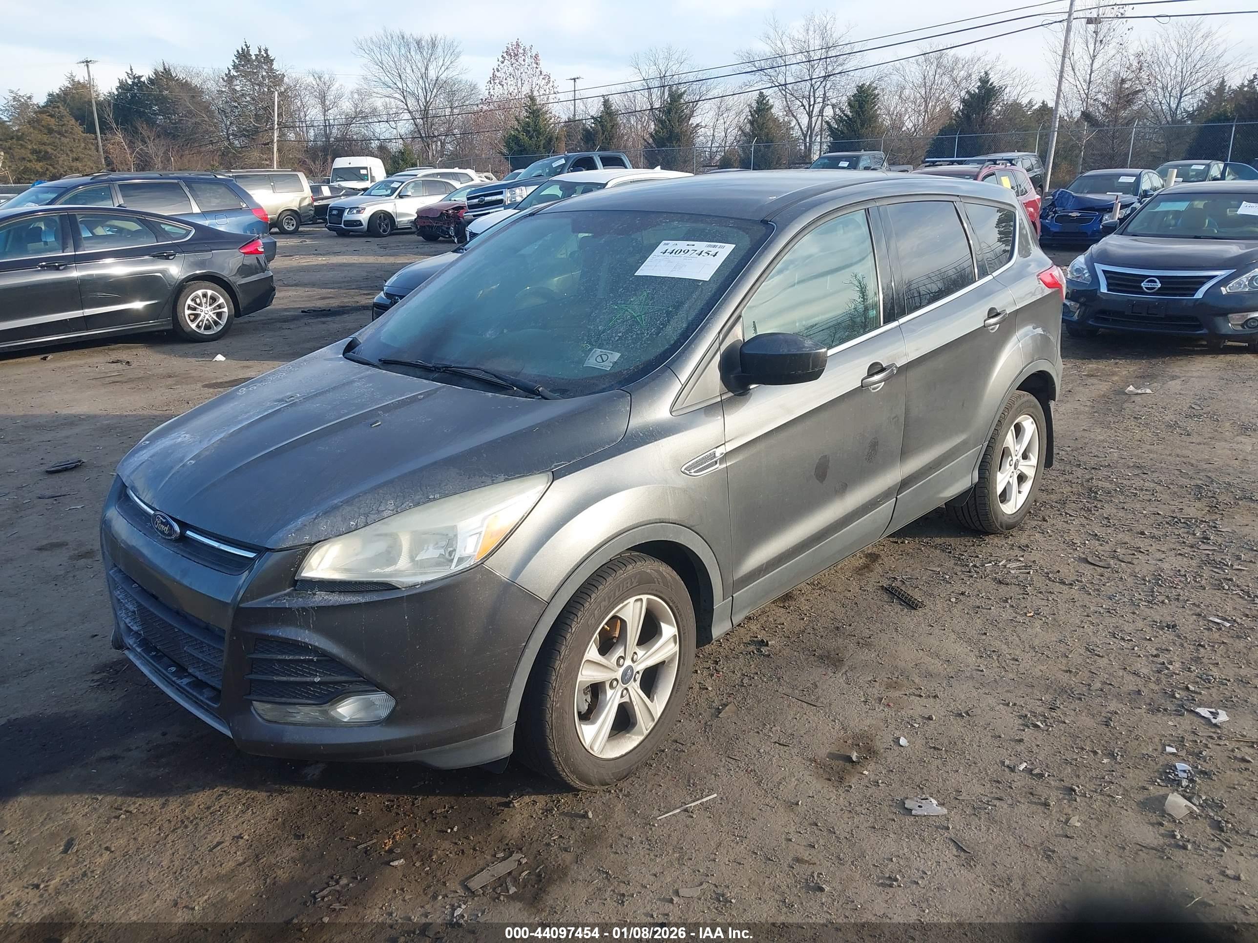 FORD ESCAPE image 2