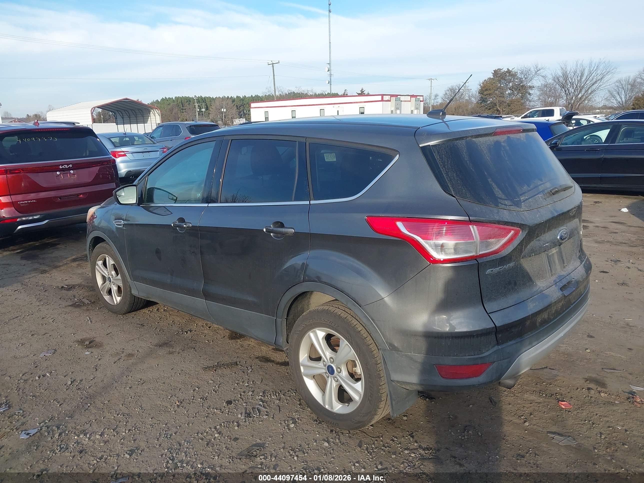 FORD ESCAPE image 3