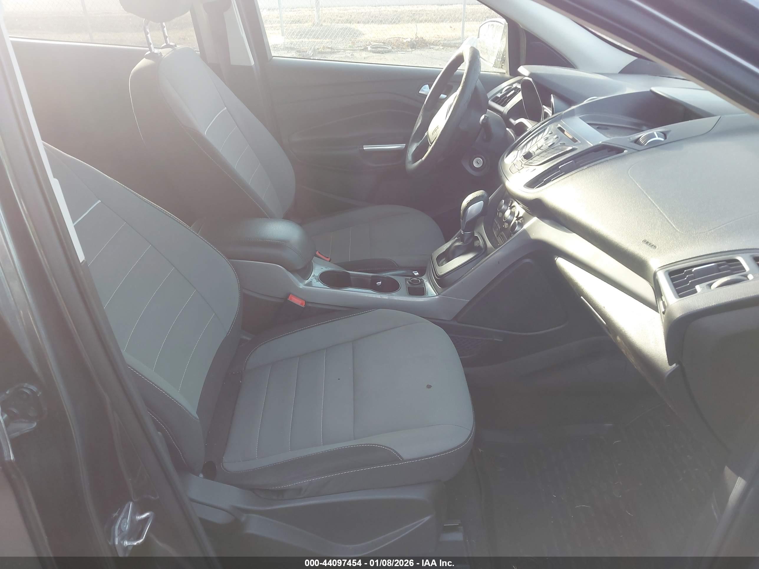 FORD ESCAPE image 5