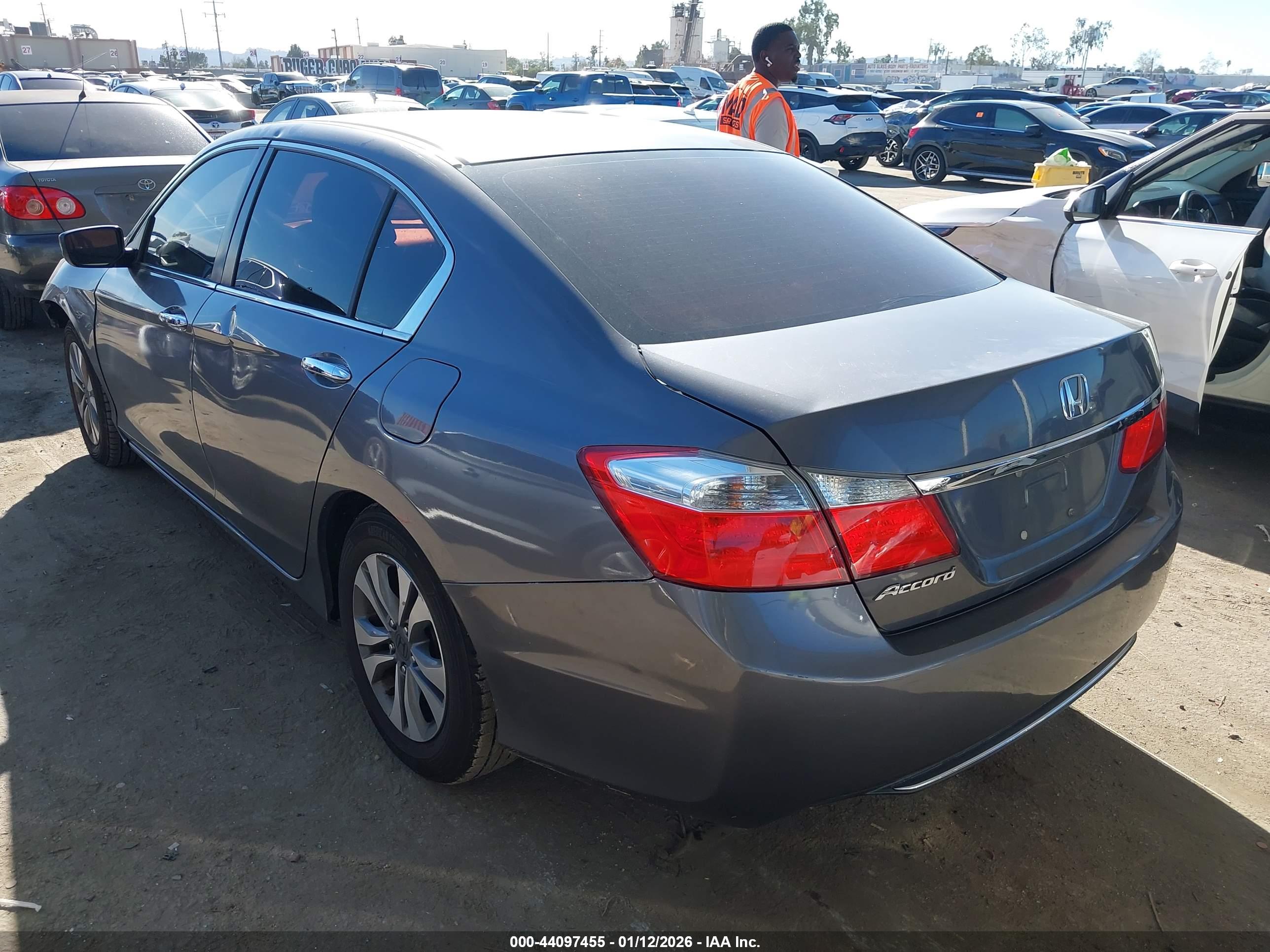 HONDA ACCORD image 3