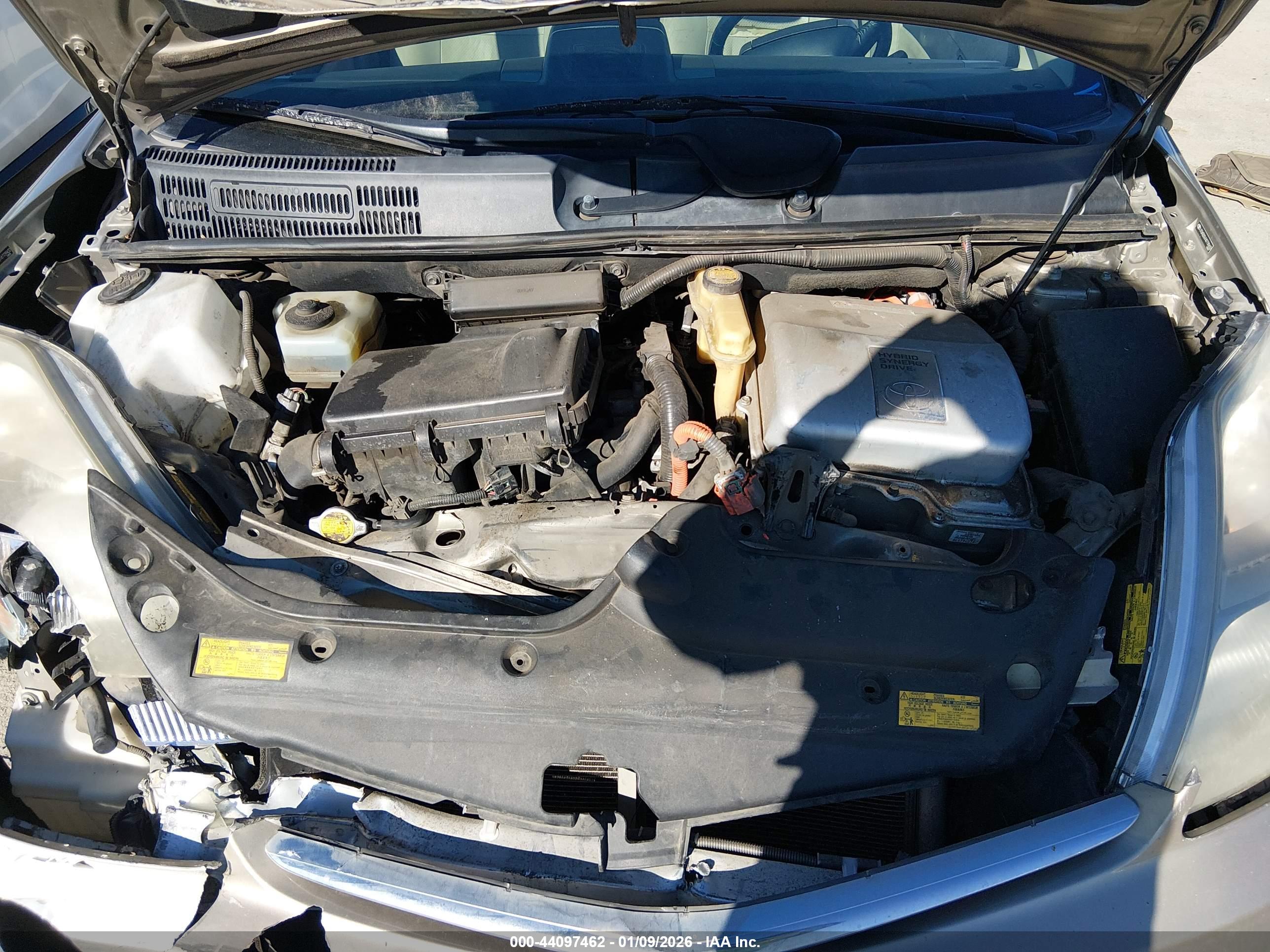 TOYOTA PRIUS image 10