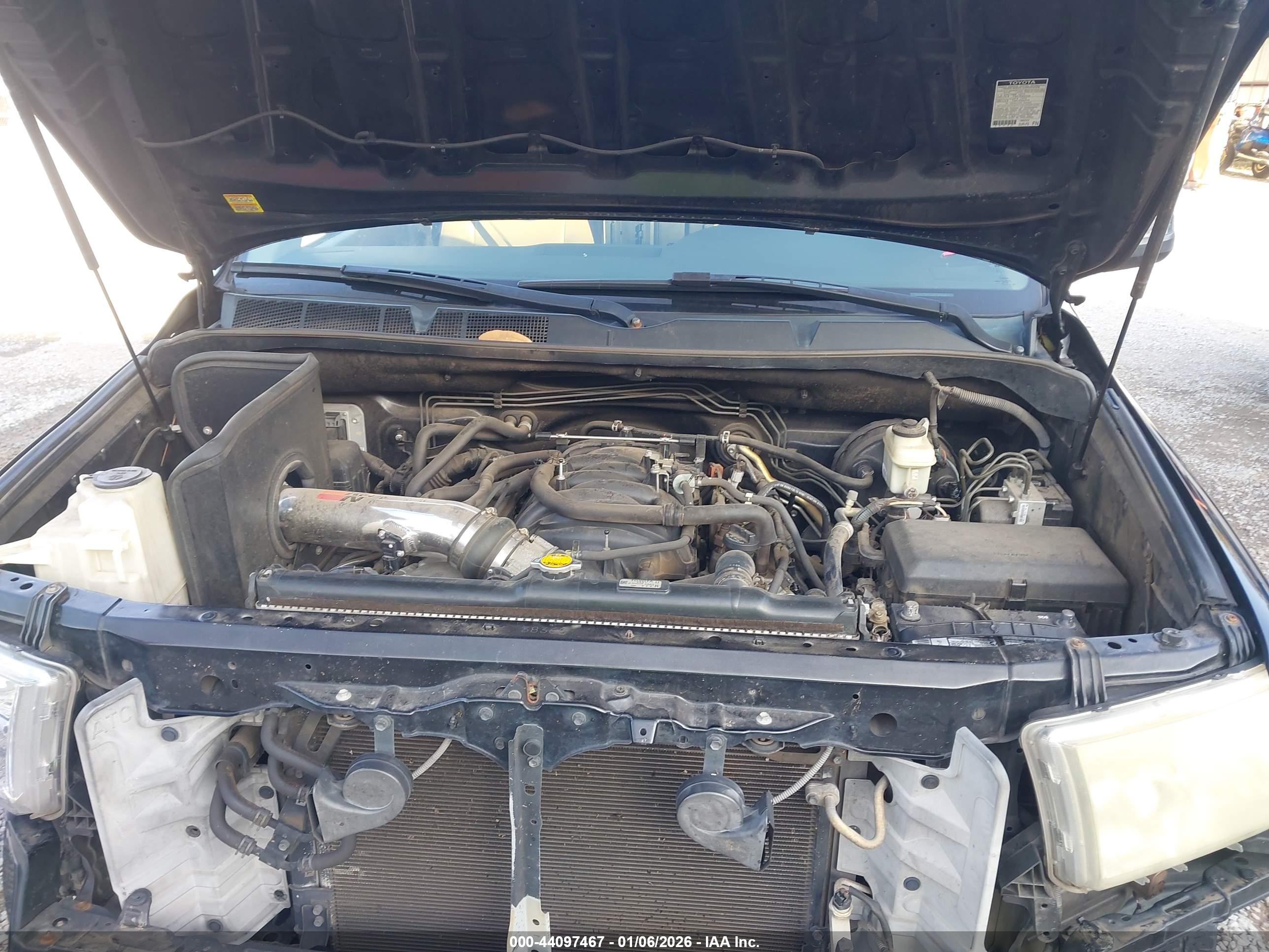 TOYOTA TUNDRA image 10