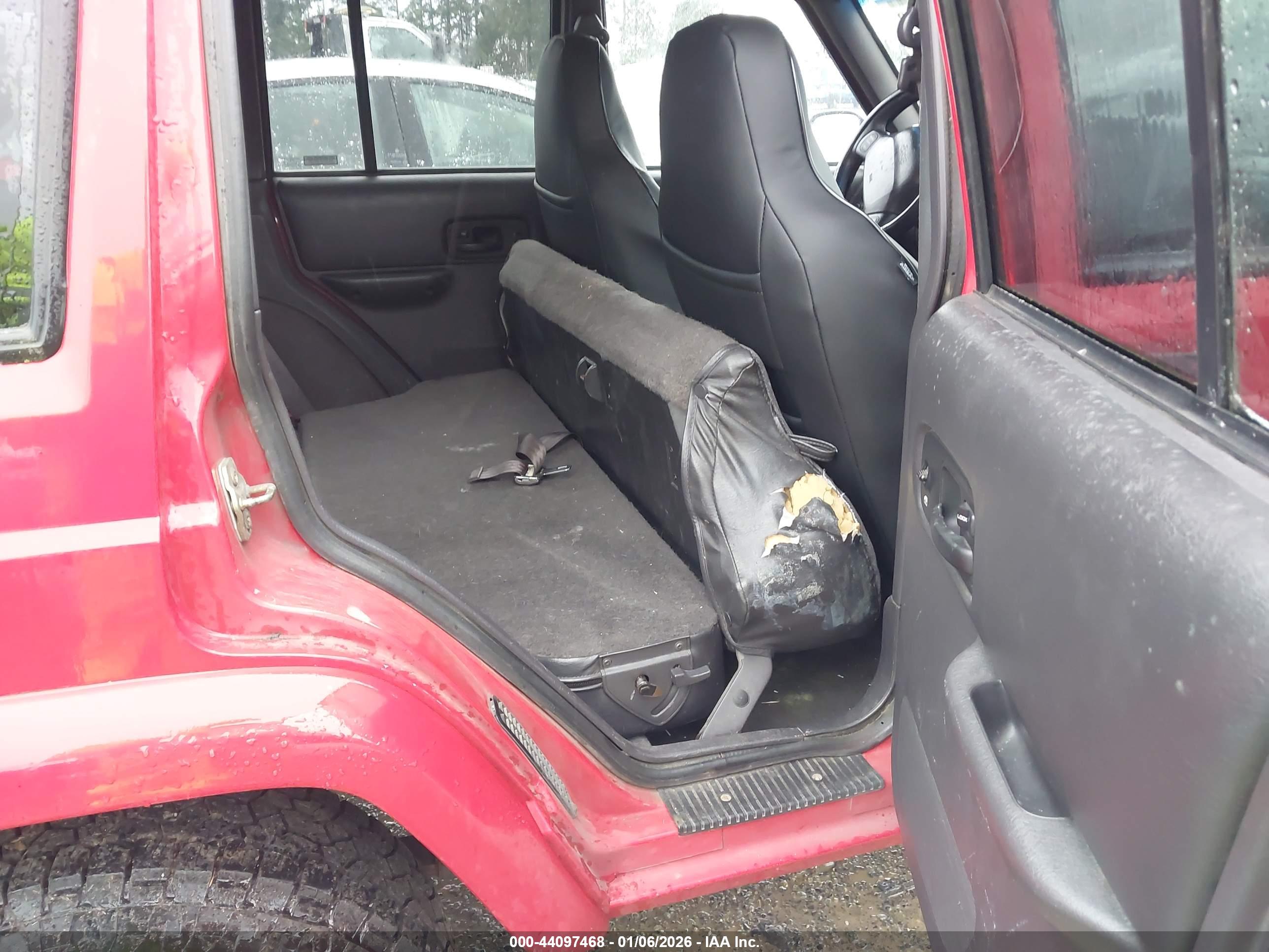 JEEP CHEROKEE image 8