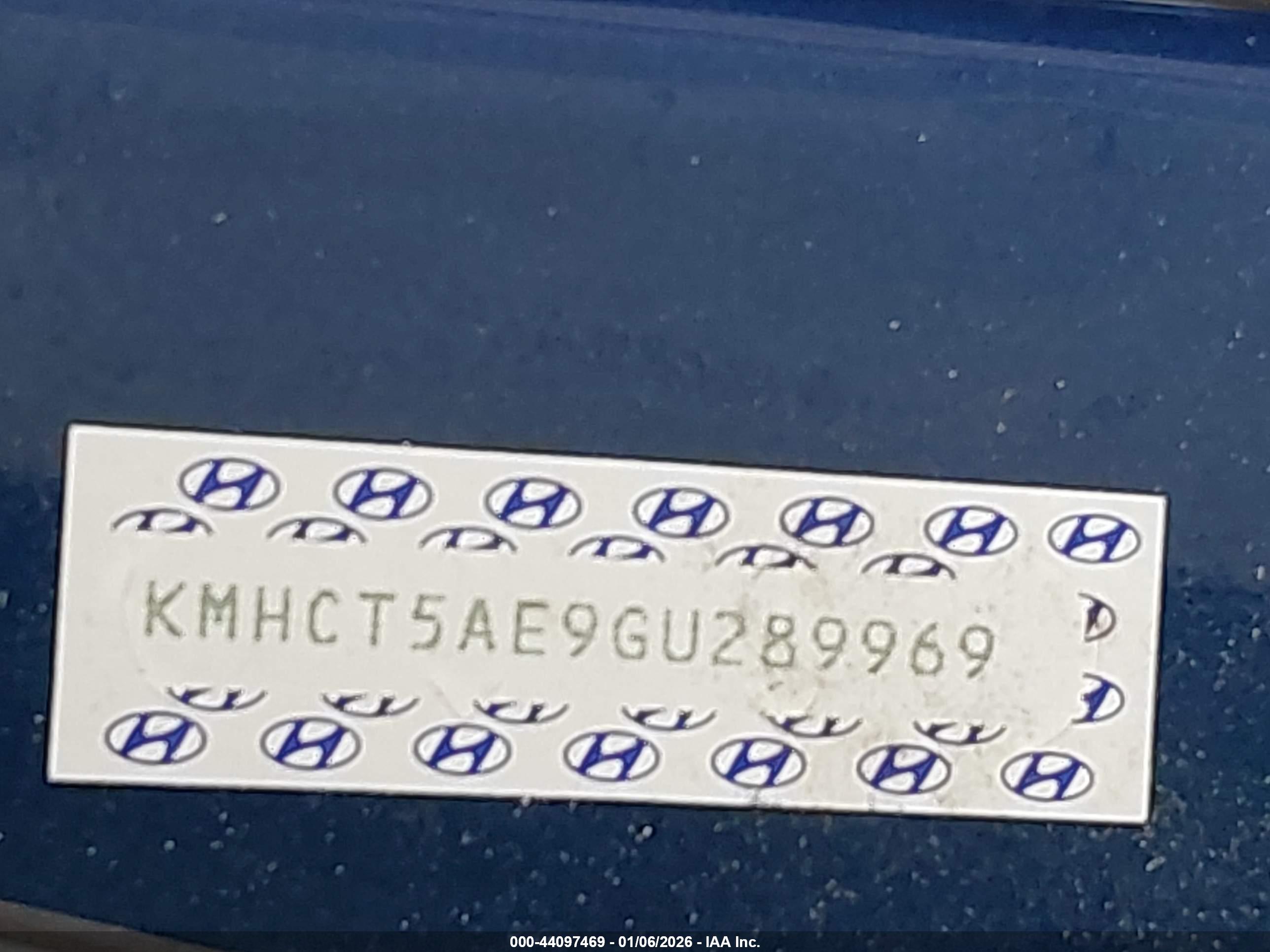 HYUNDAI ACCENT image 9
