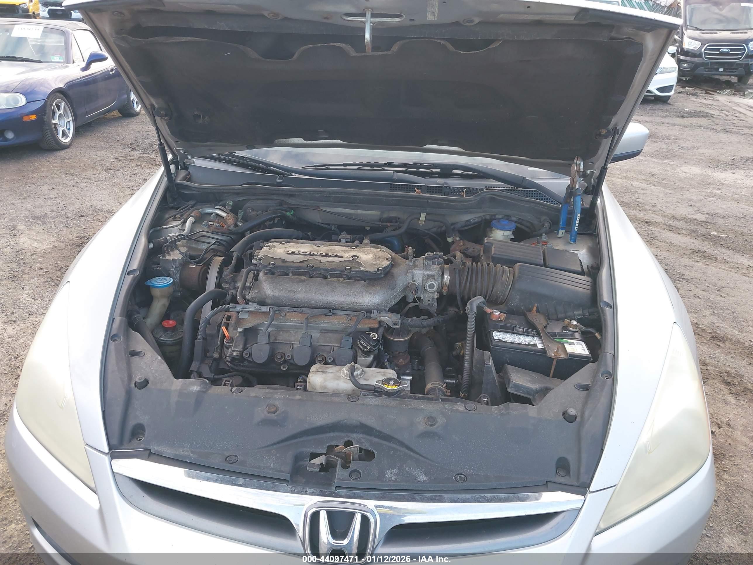 HONDA ACCORD image 10