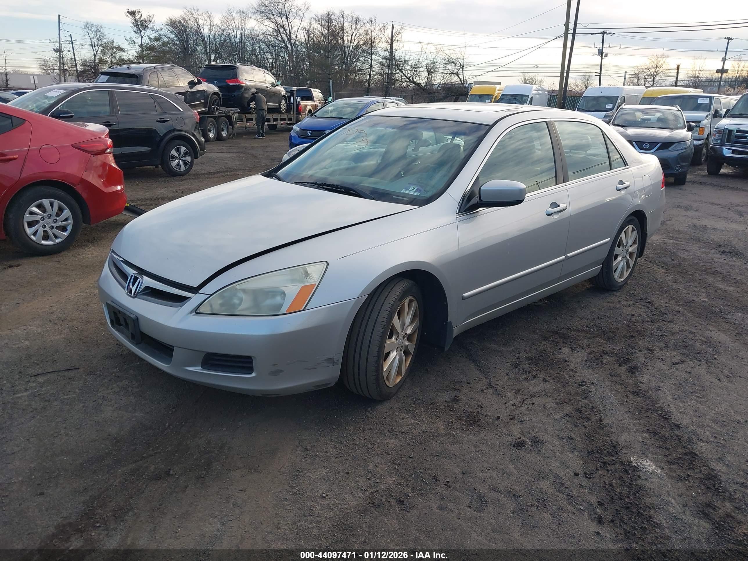 HONDA ACCORD image 2
