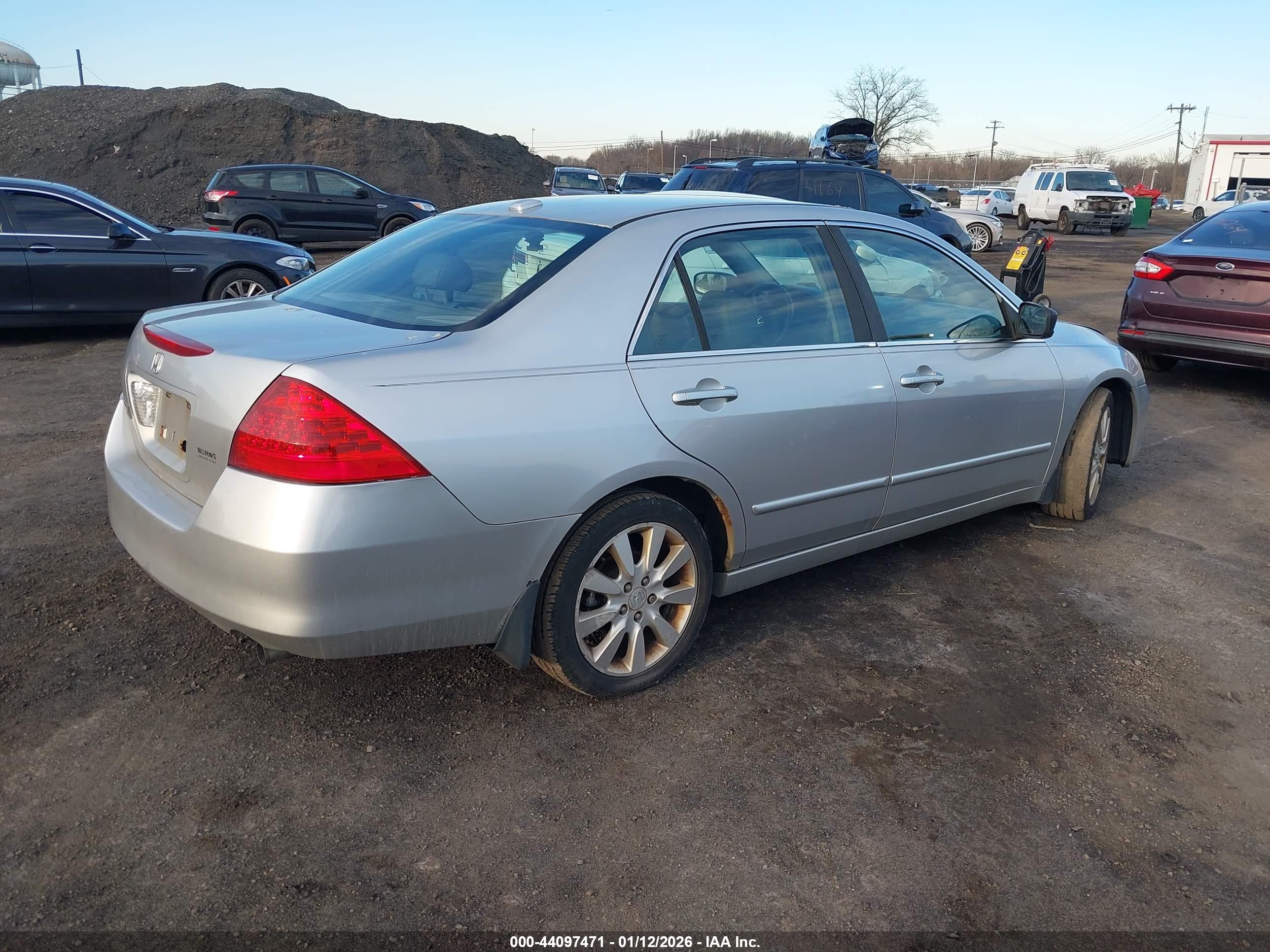 HONDA ACCORD image 4