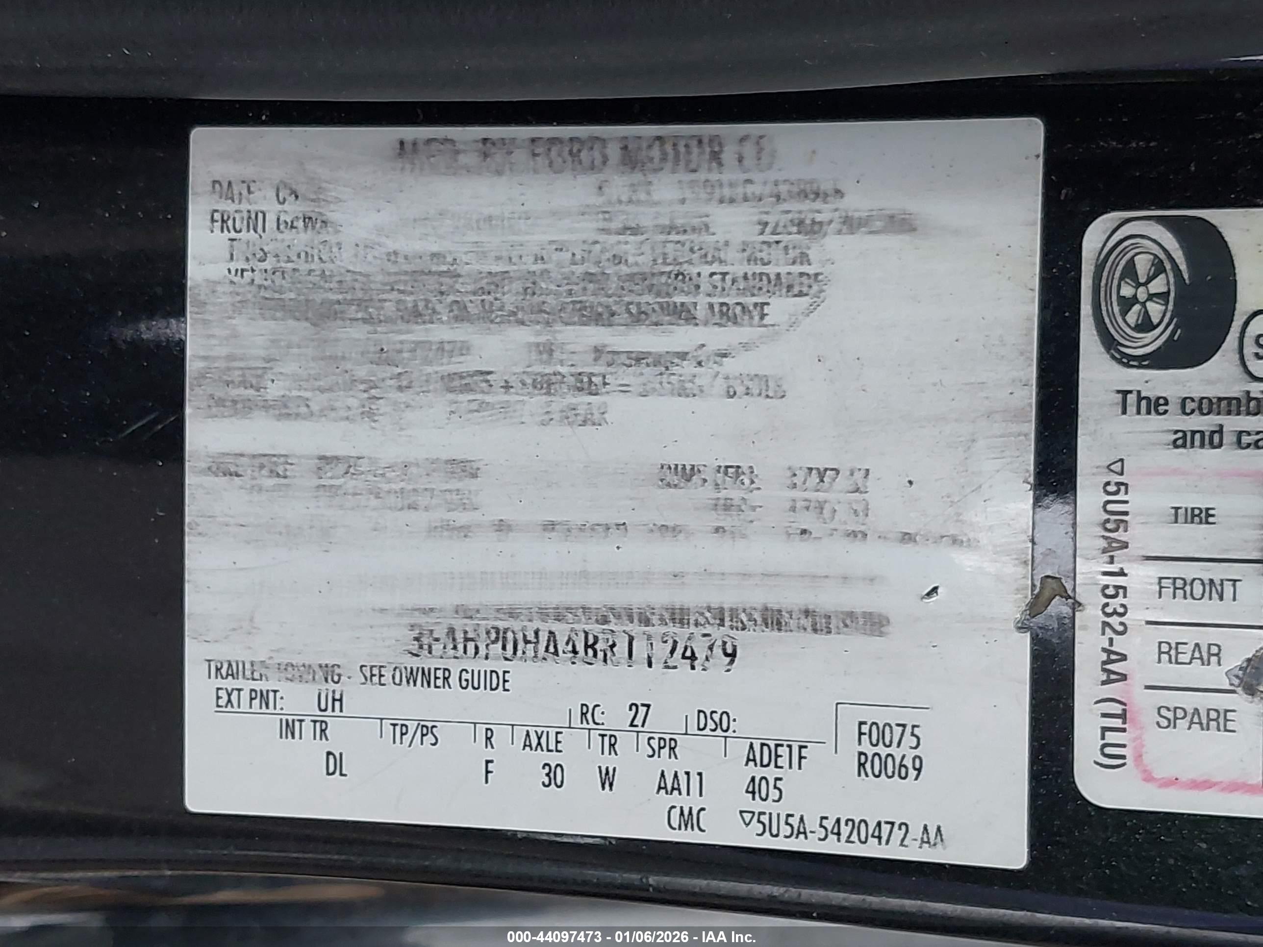 FORD FUSION image 9