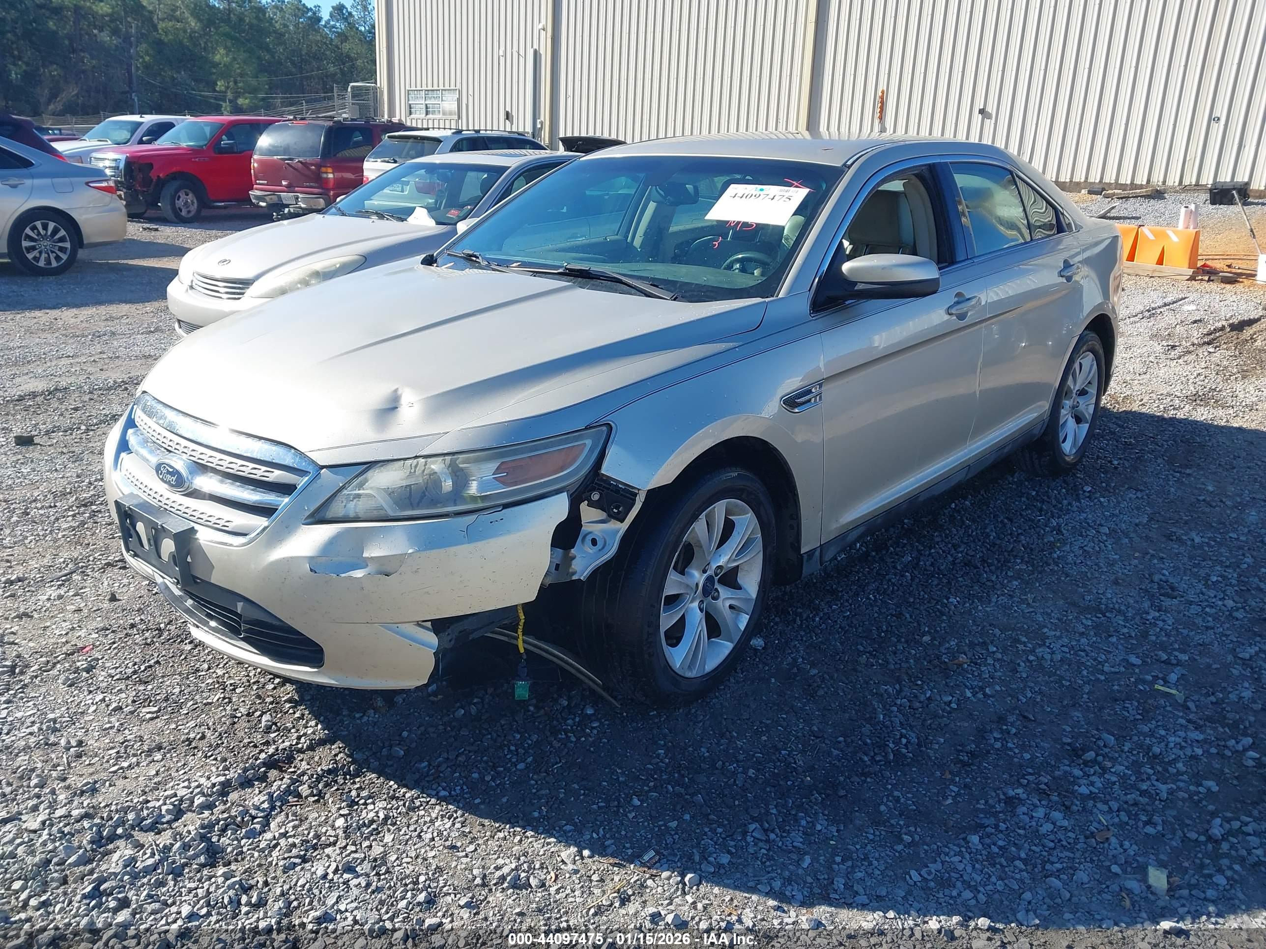 FORD TAURUS image 2