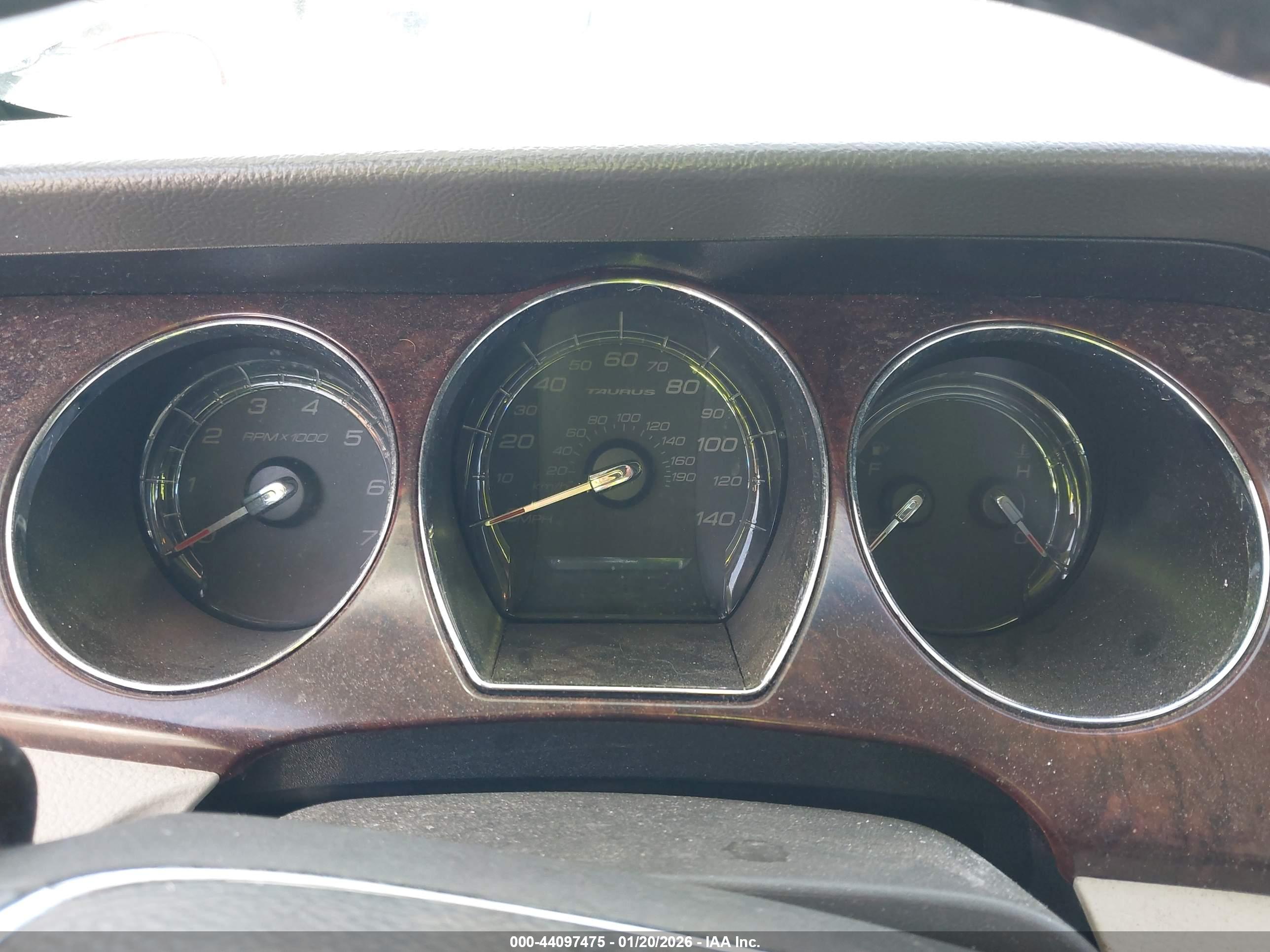 FORD TAURUS image 7