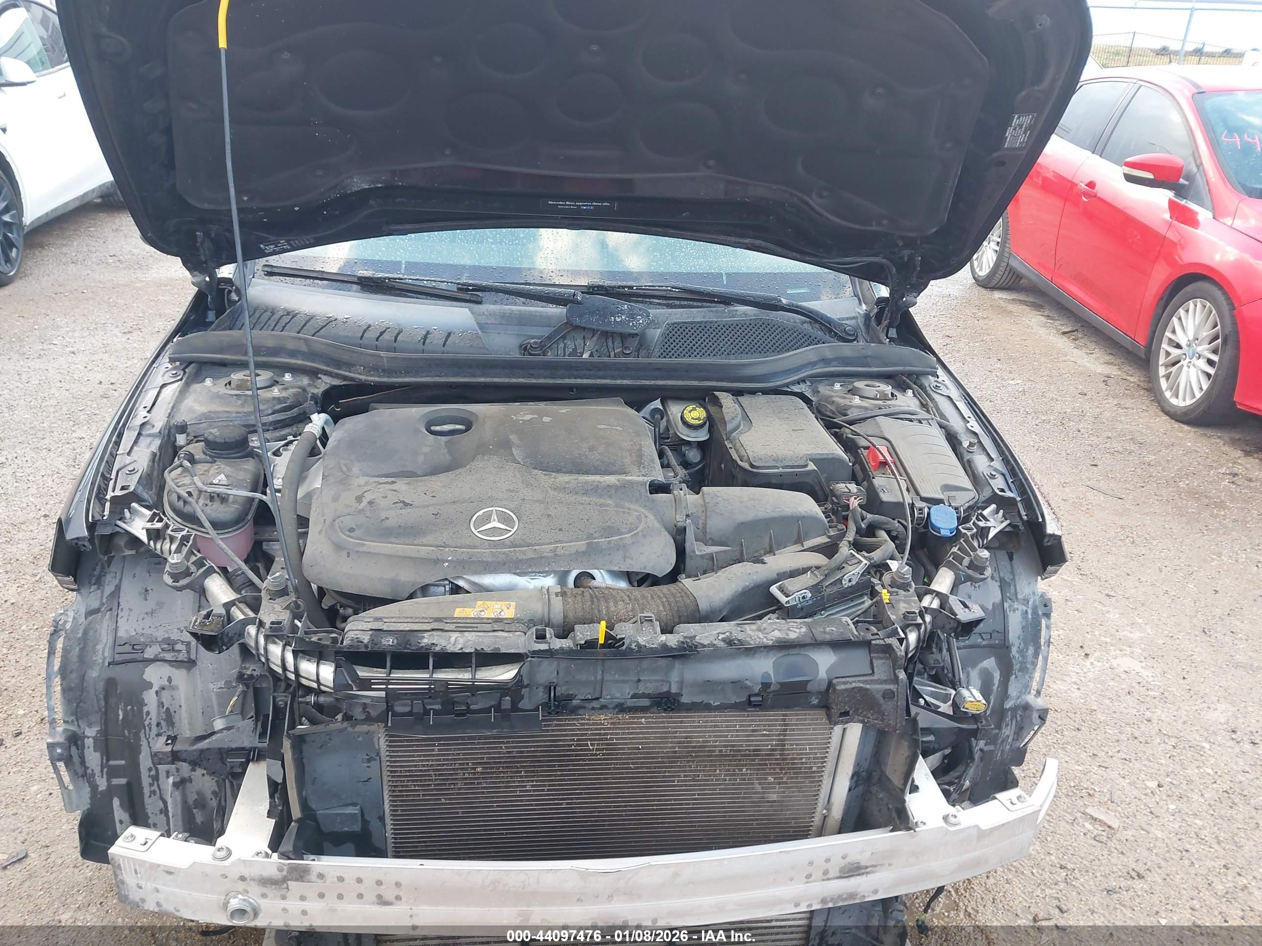 MERCEDES-BENZ CLA image 10
