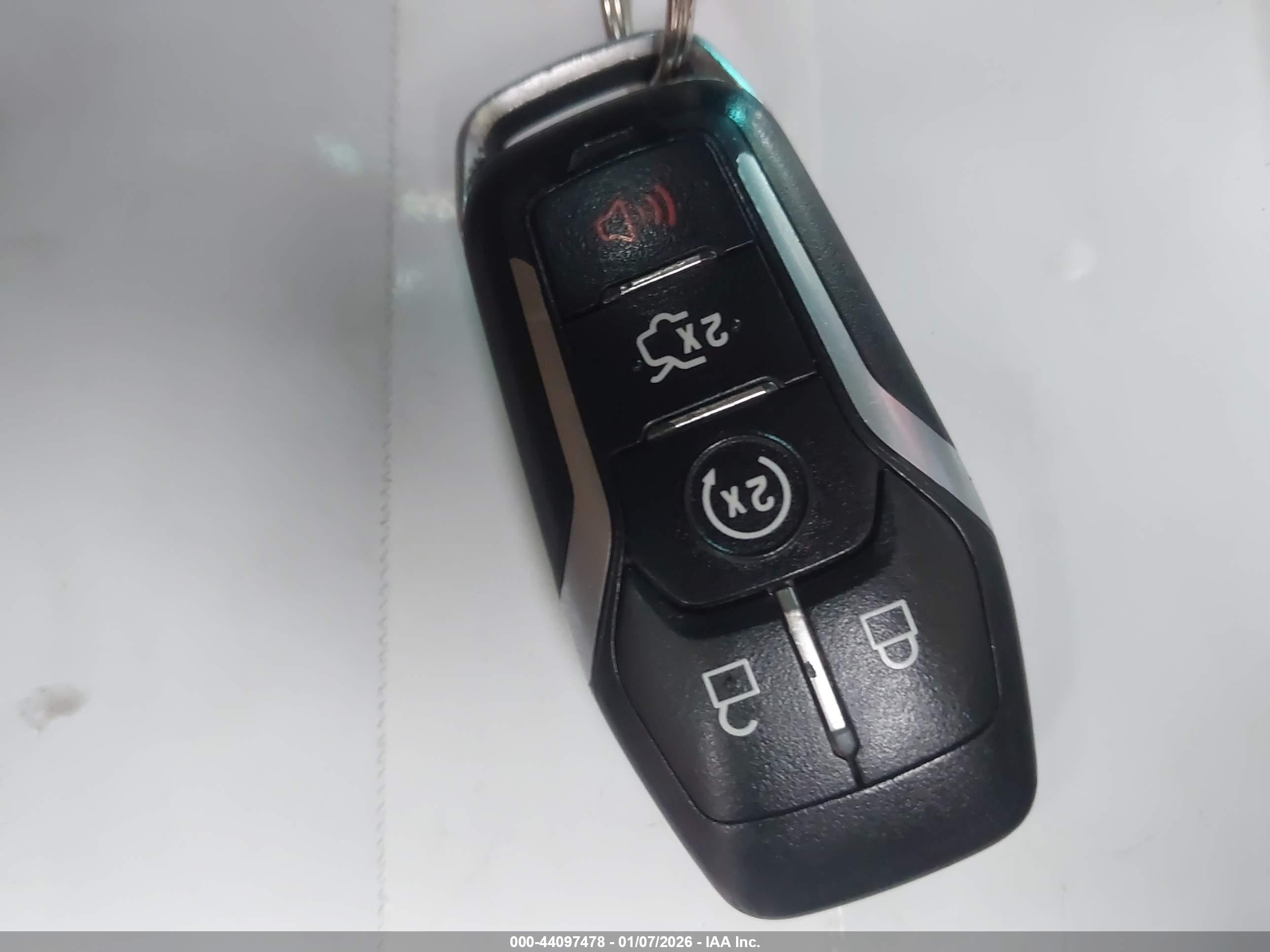 FORD EXPLORER image 11