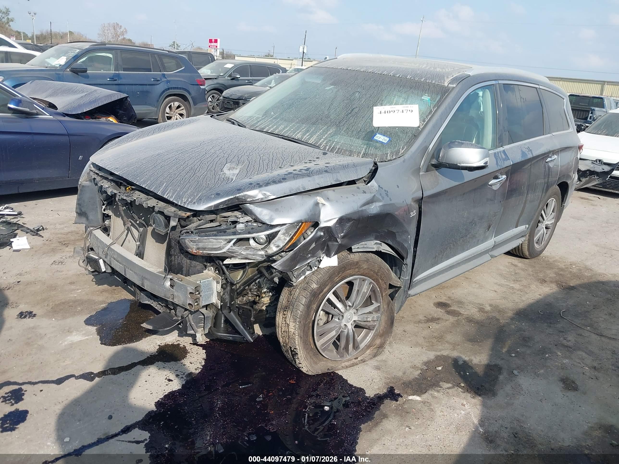 INFINITI QX60 image 2