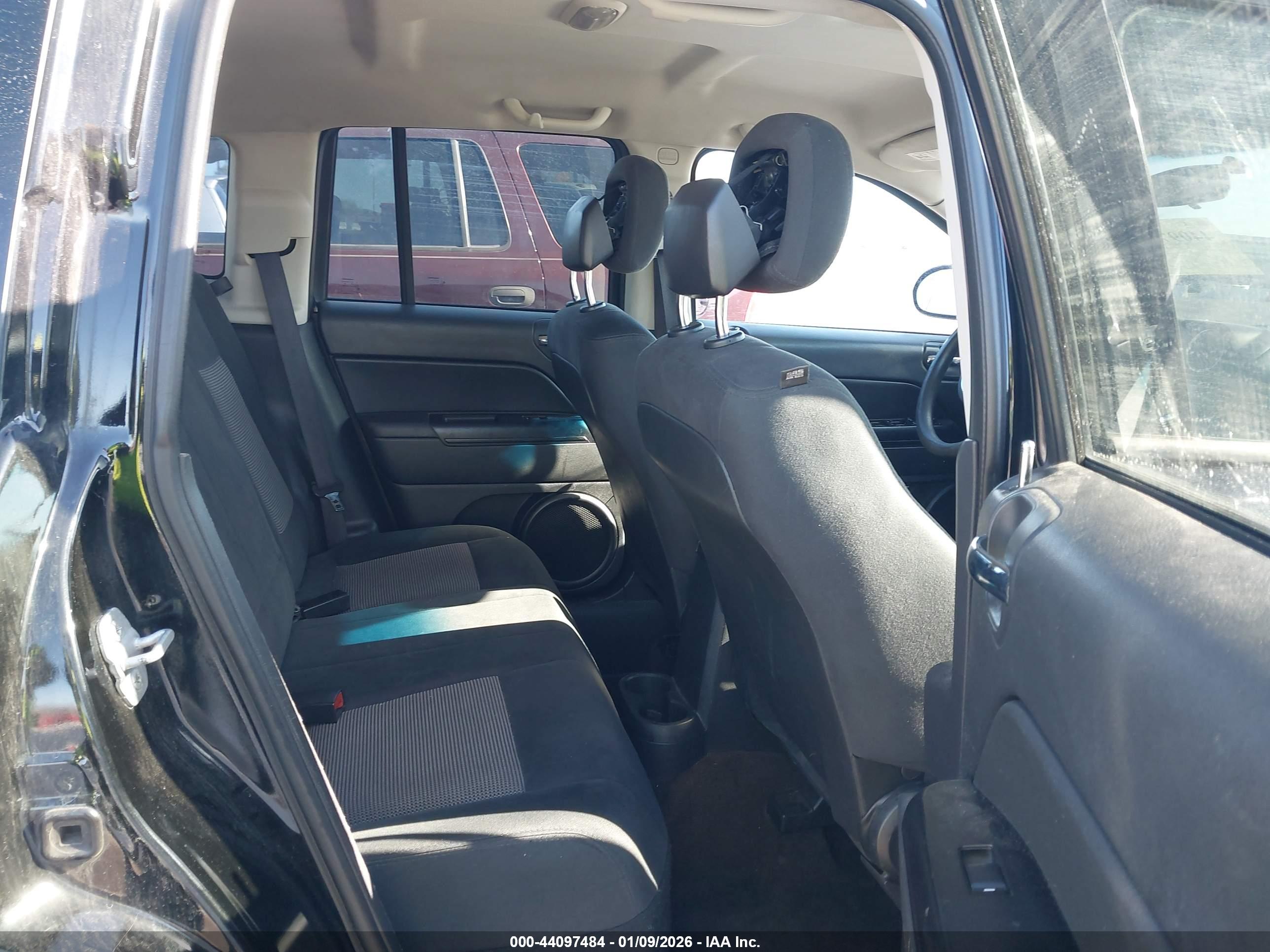 JEEP COMPASS image 8