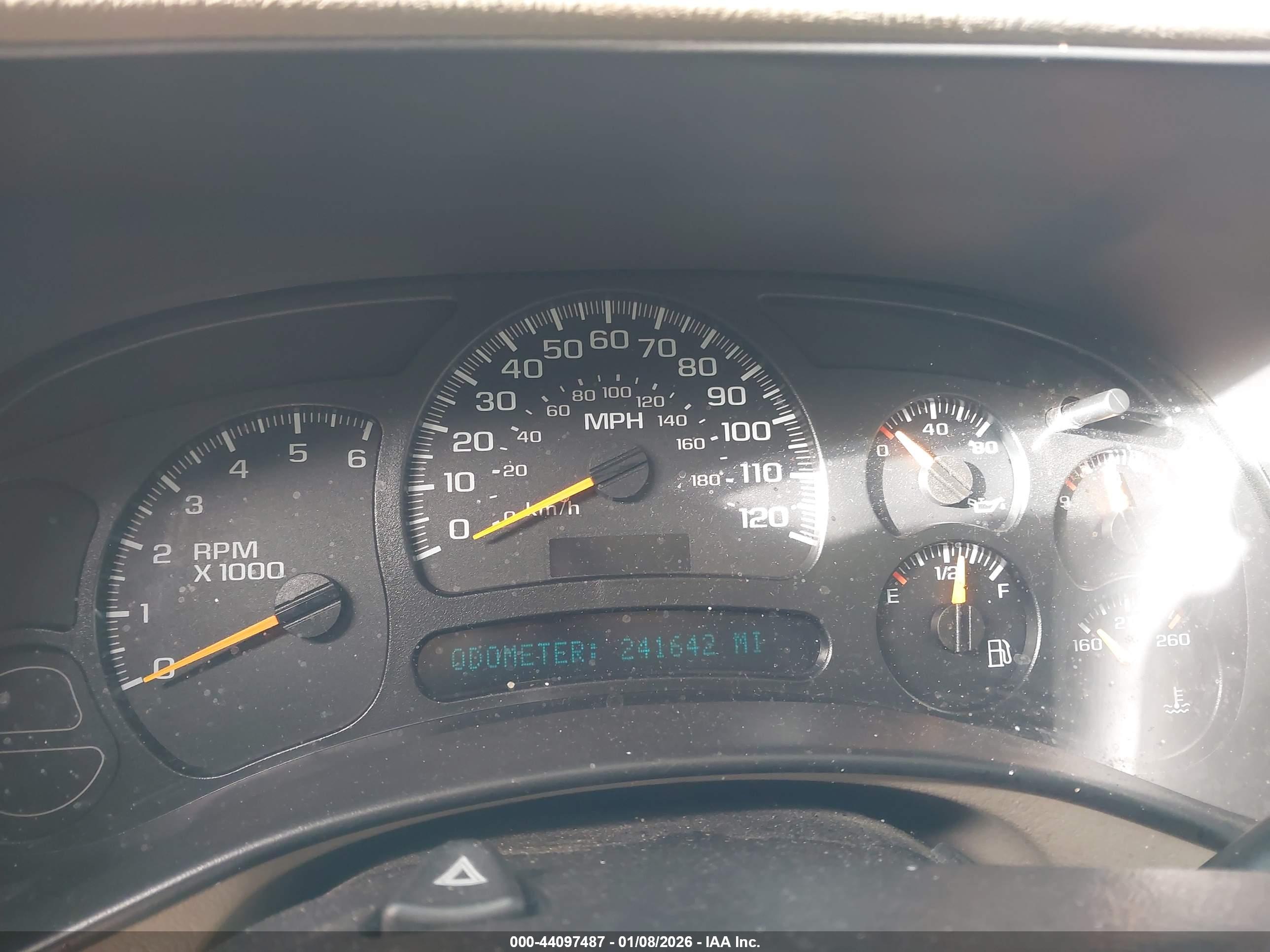 GMC YUKON image 7