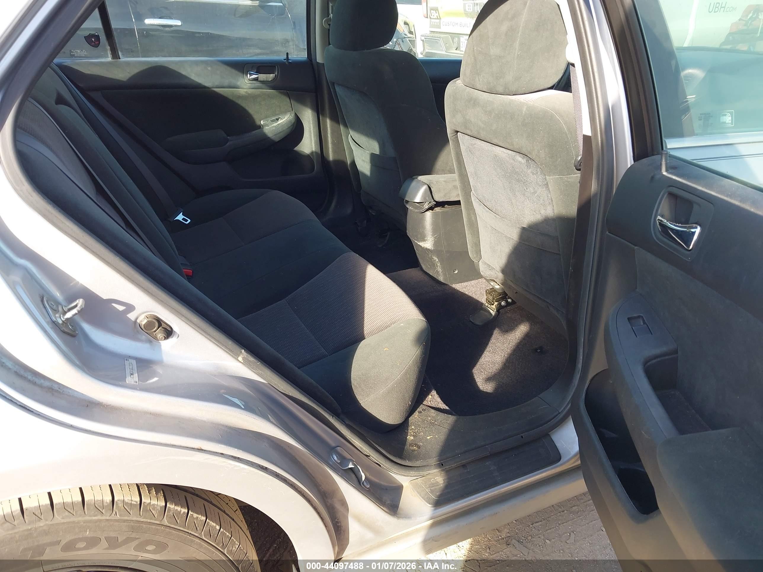 HONDA ACCORD image 8