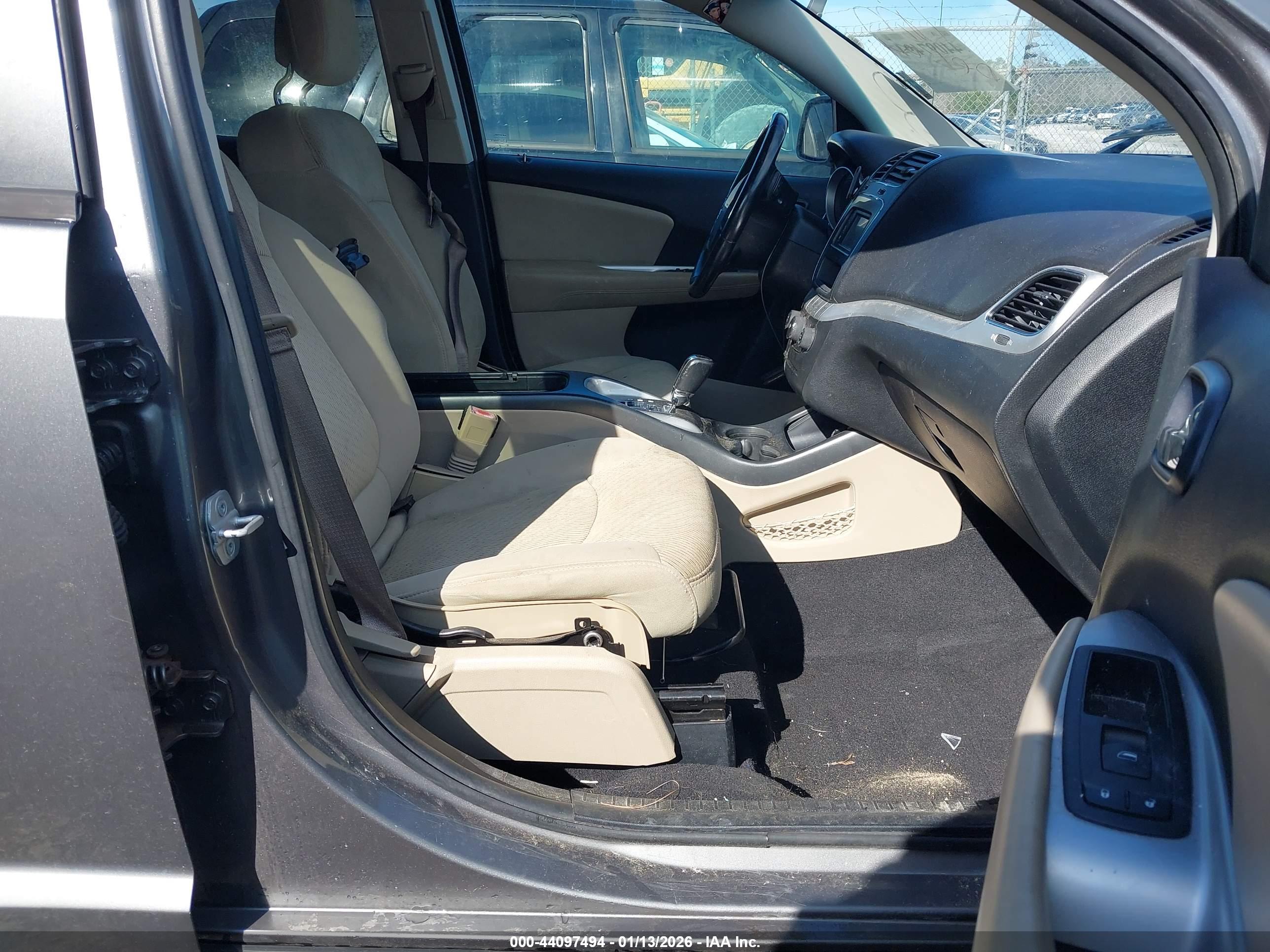 DODGE JOURNEY image 5