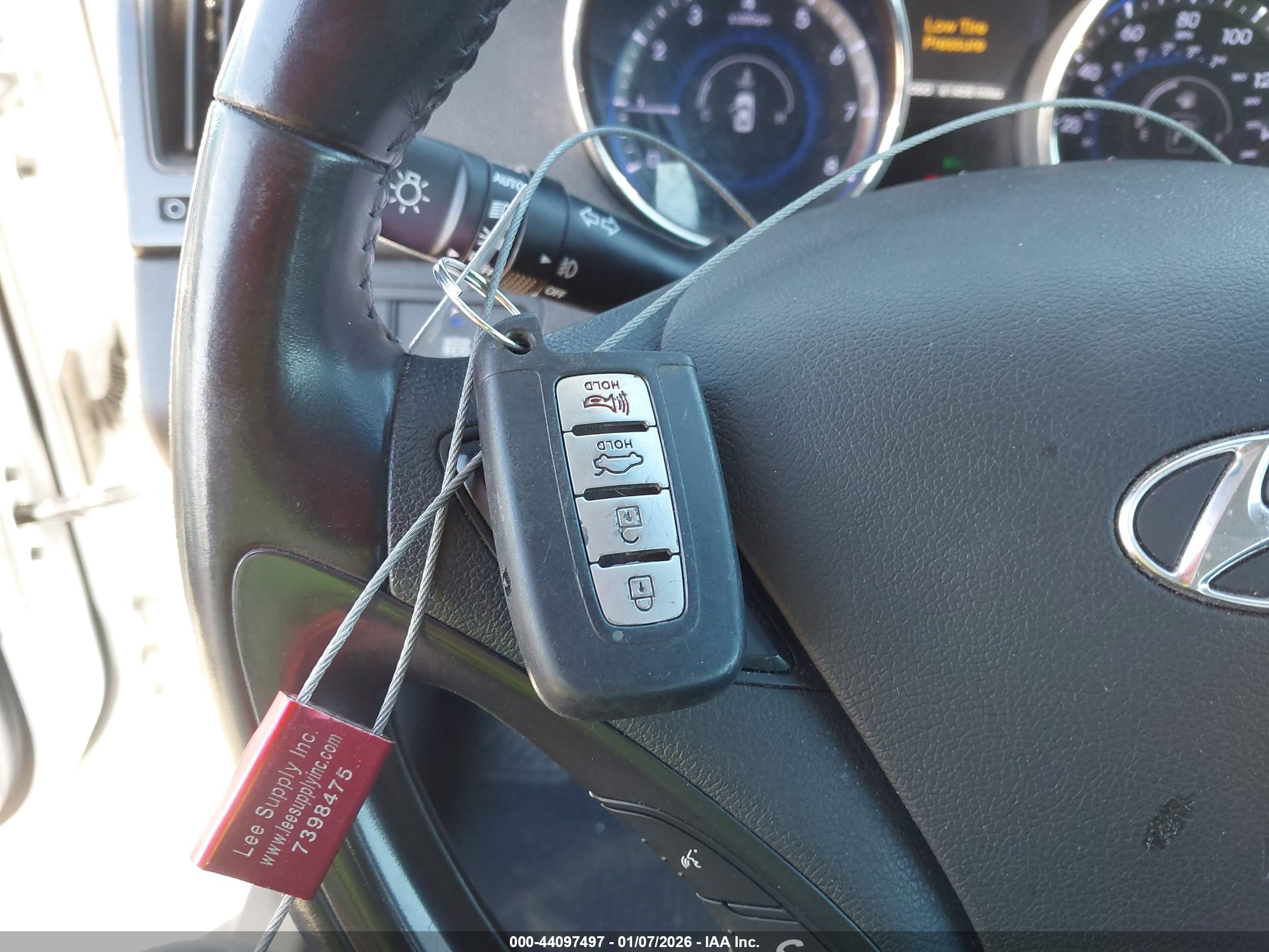 HYUNDAI SONATA image 11