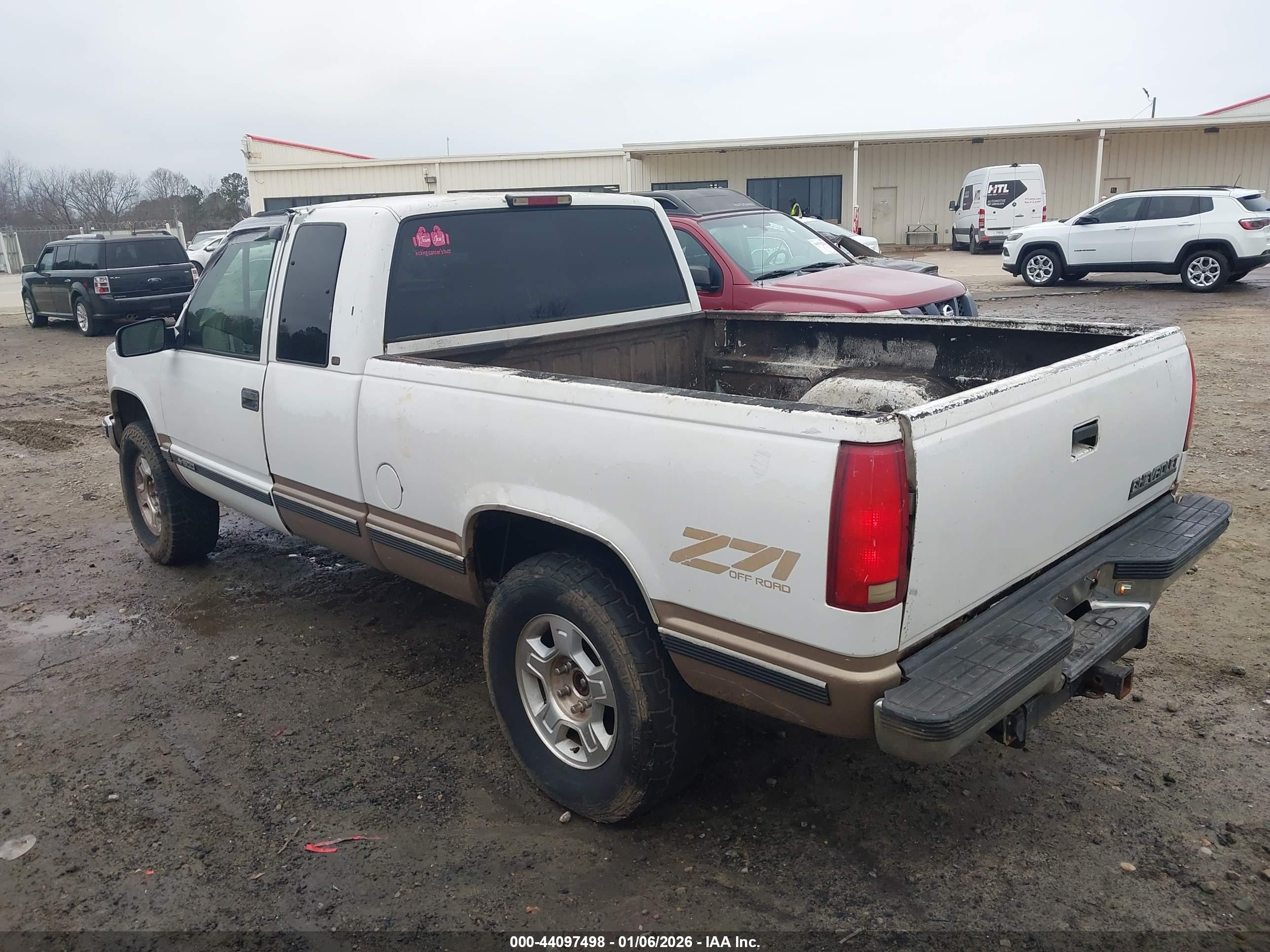 CHEVROLET K1500 image 3