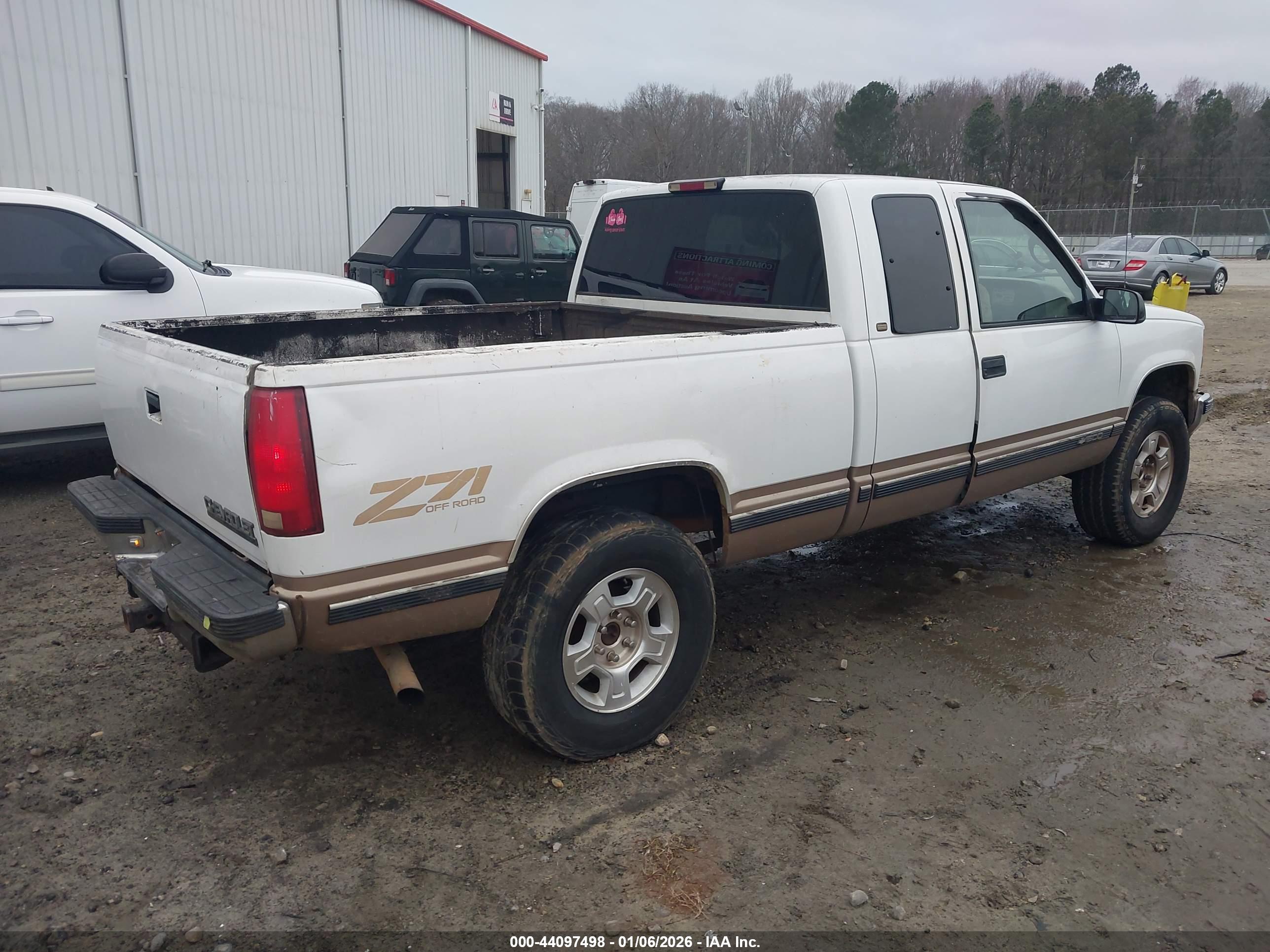 CHEVROLET K1500 image 4