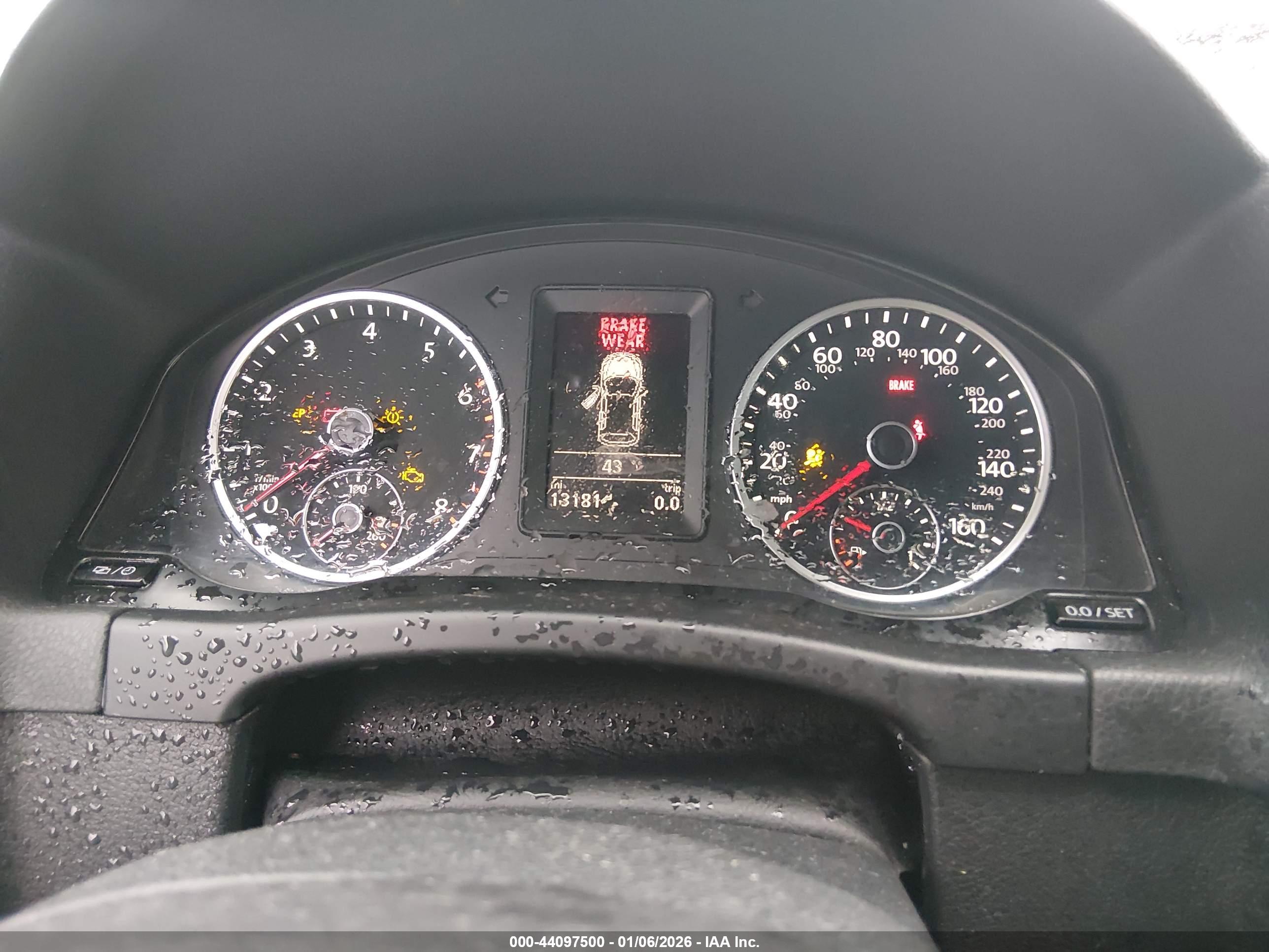 VOLKSWAGEN TIGUAN image 7