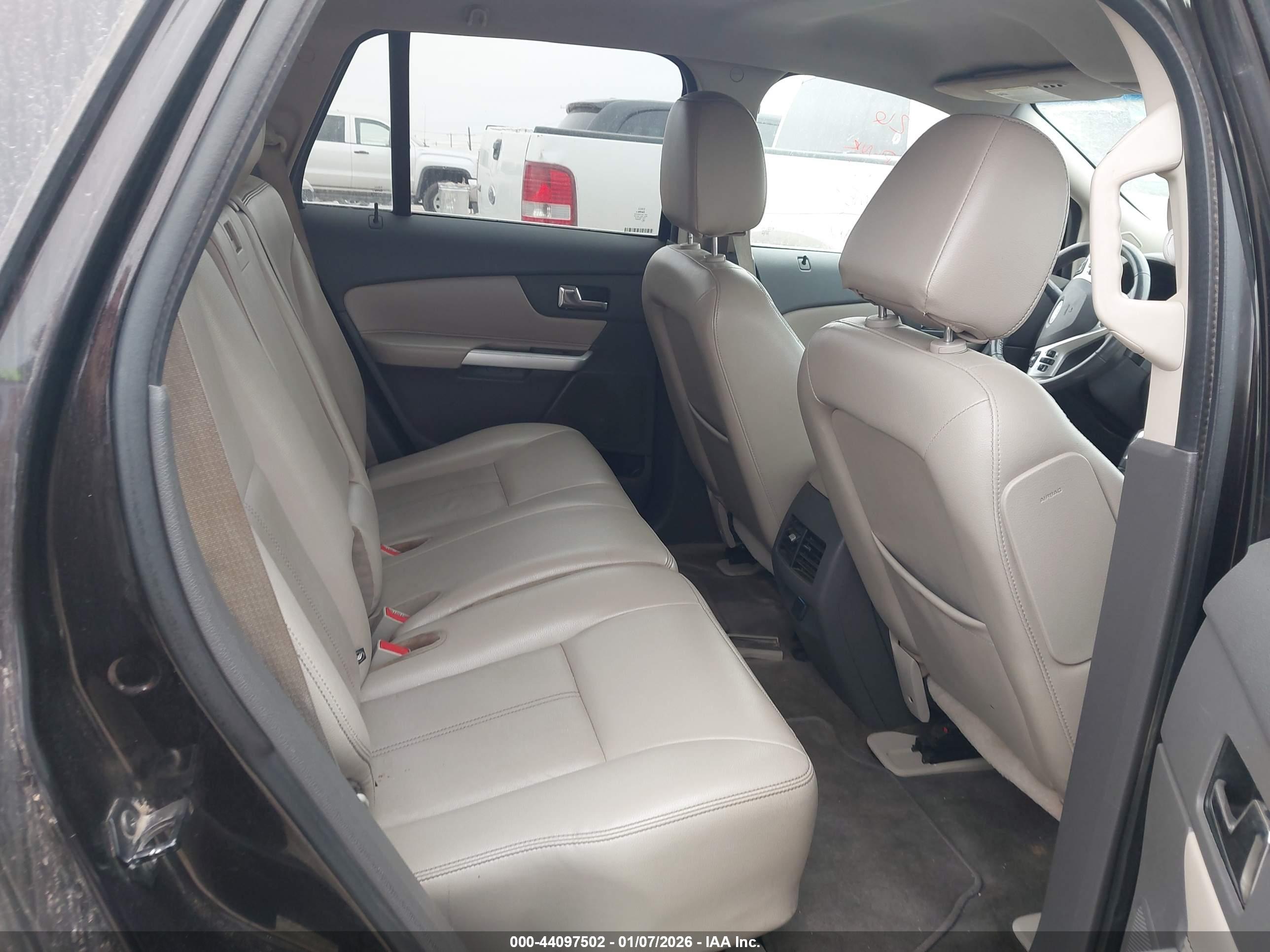 FORD EDGE image 8