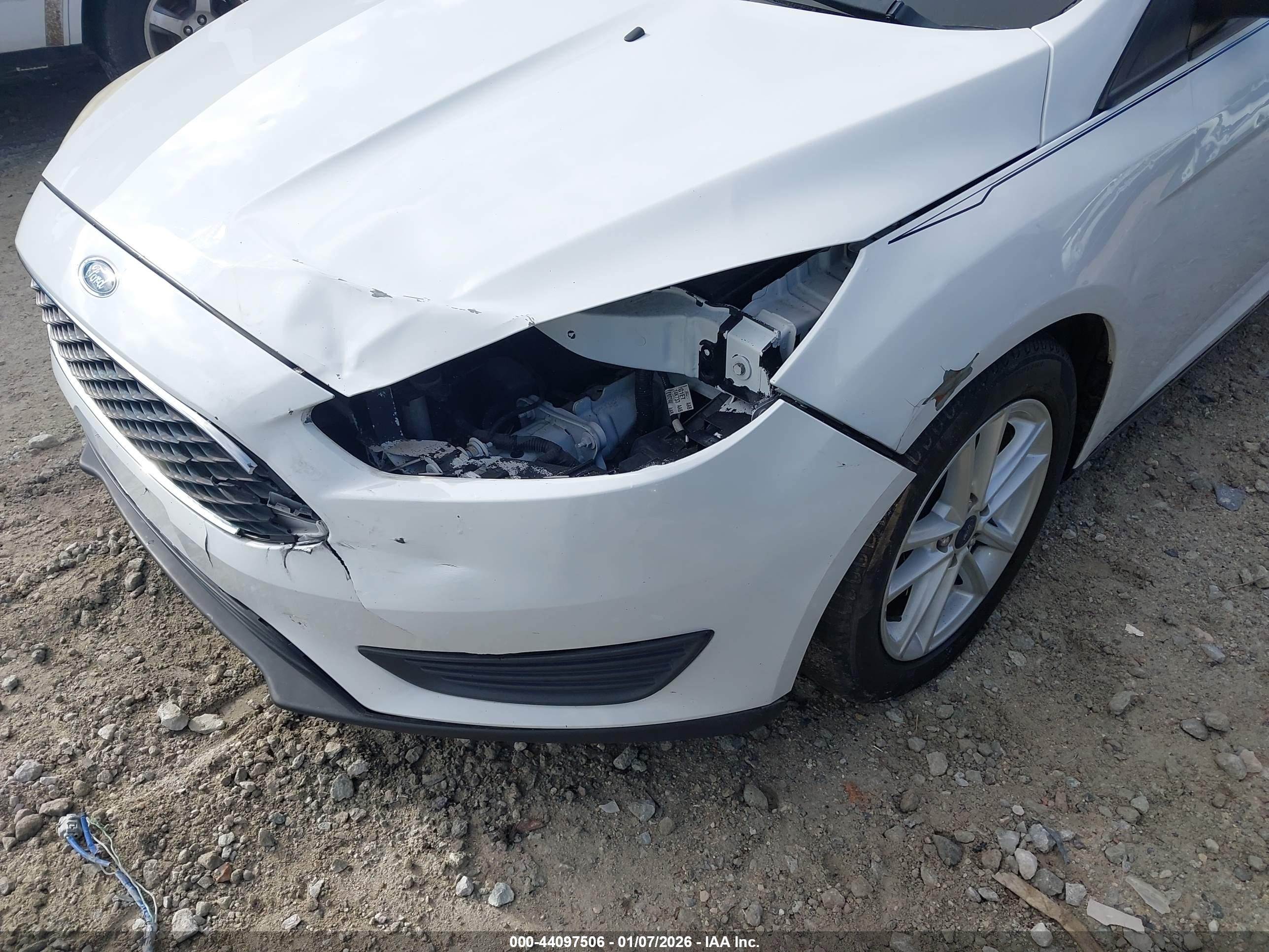 FORD FOCUS image 6