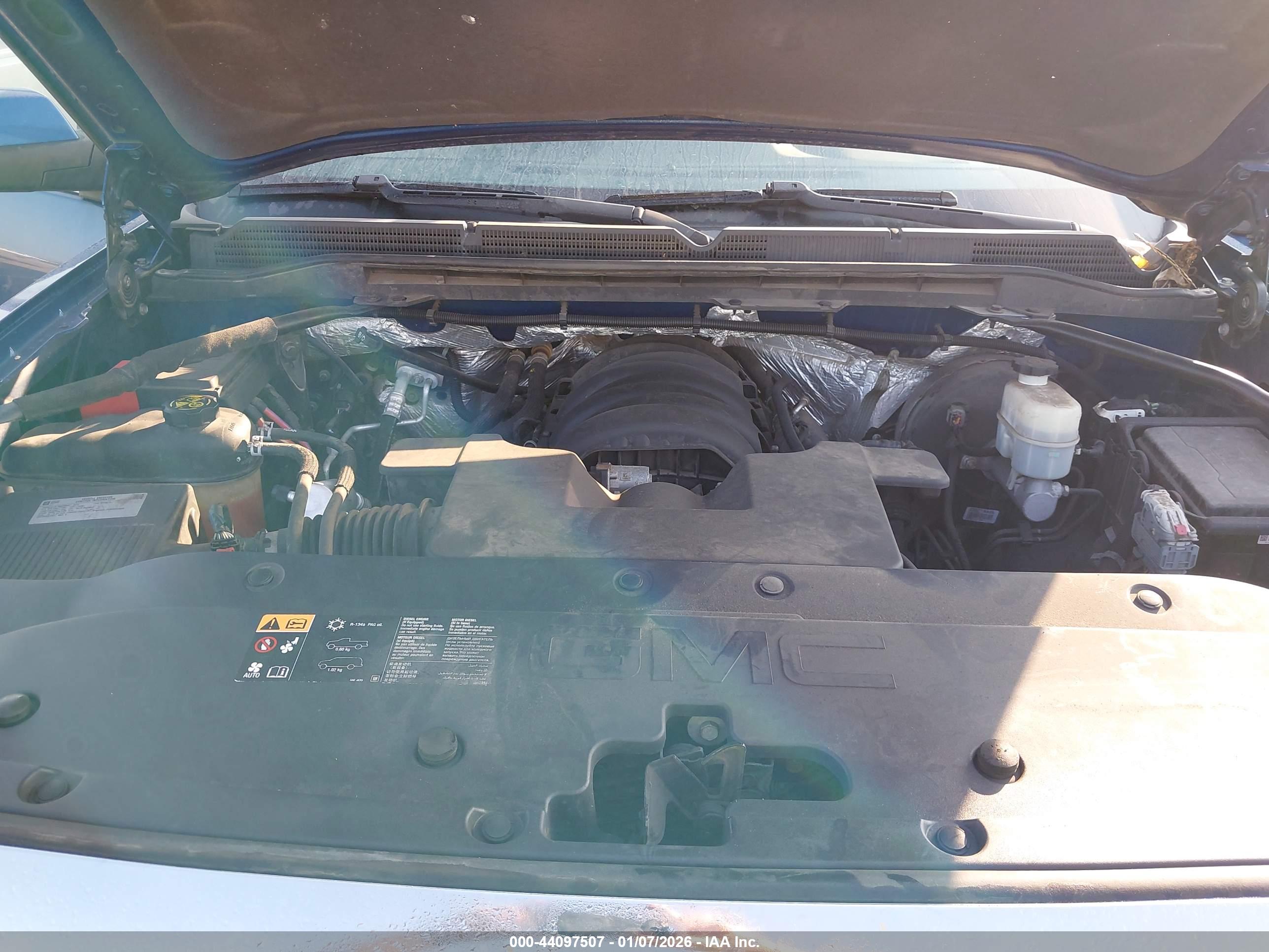 GMC SIERRA image 10