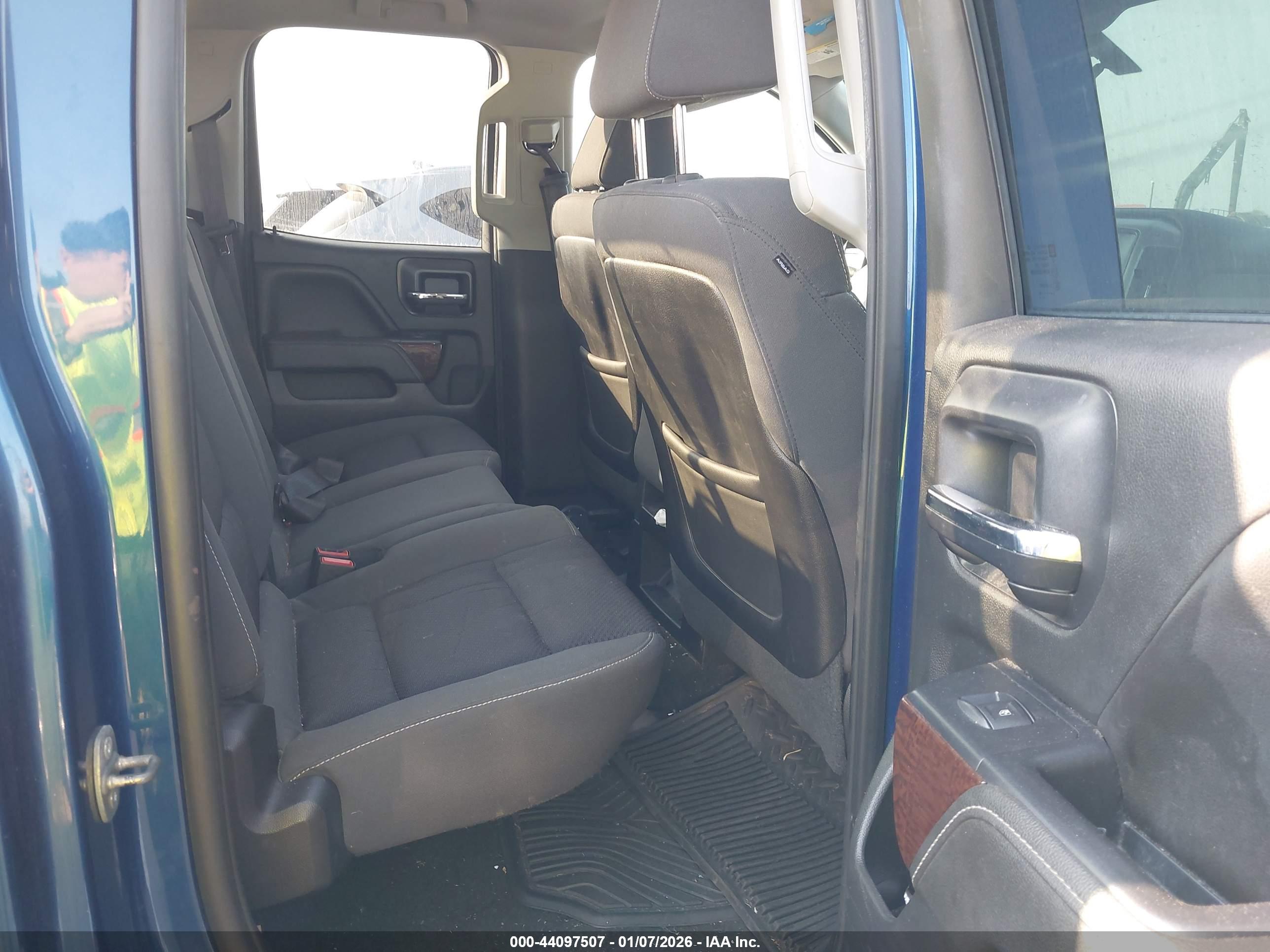GMC SIERRA image 8
