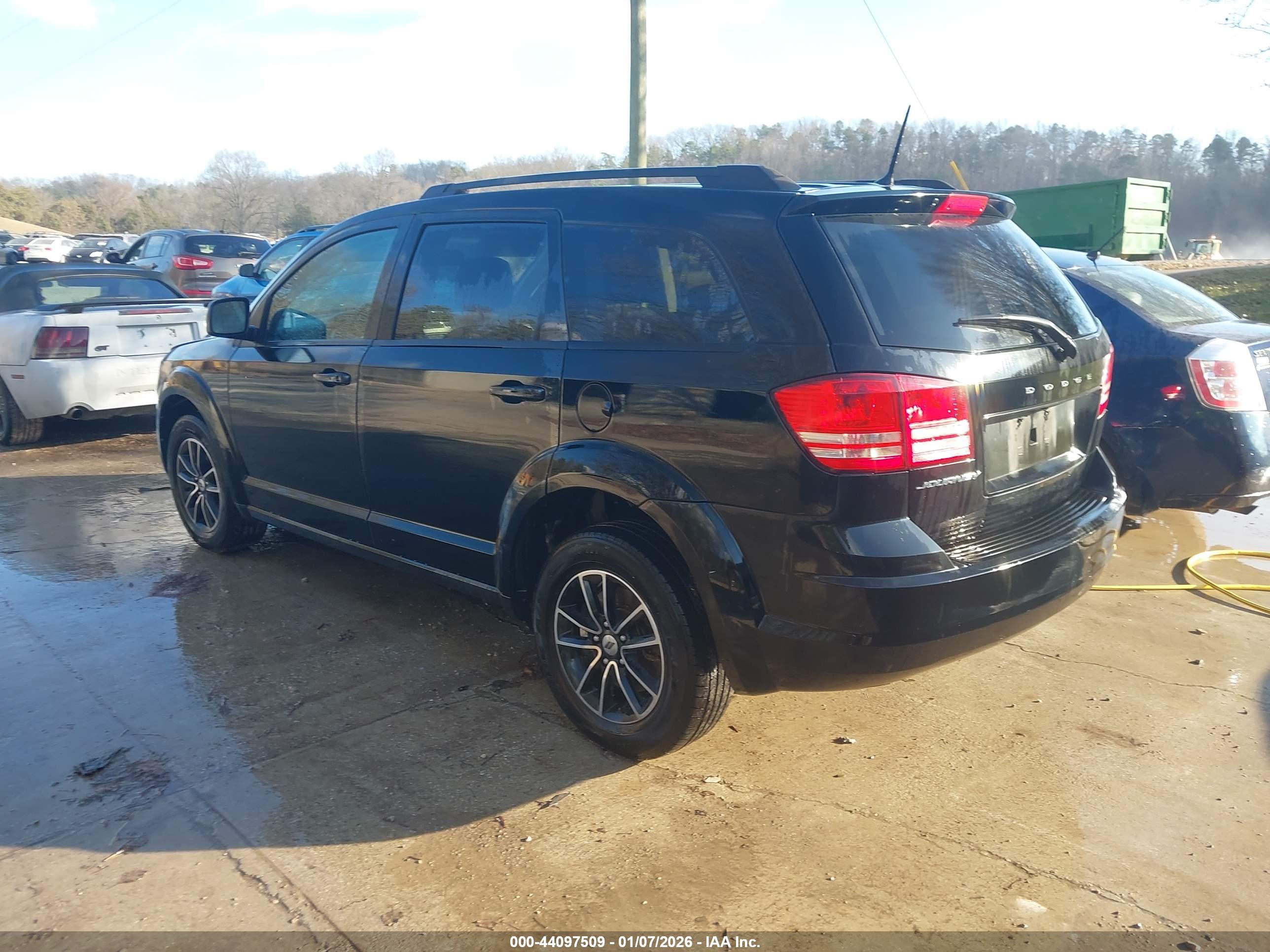 DODGE JOURNEY image 3