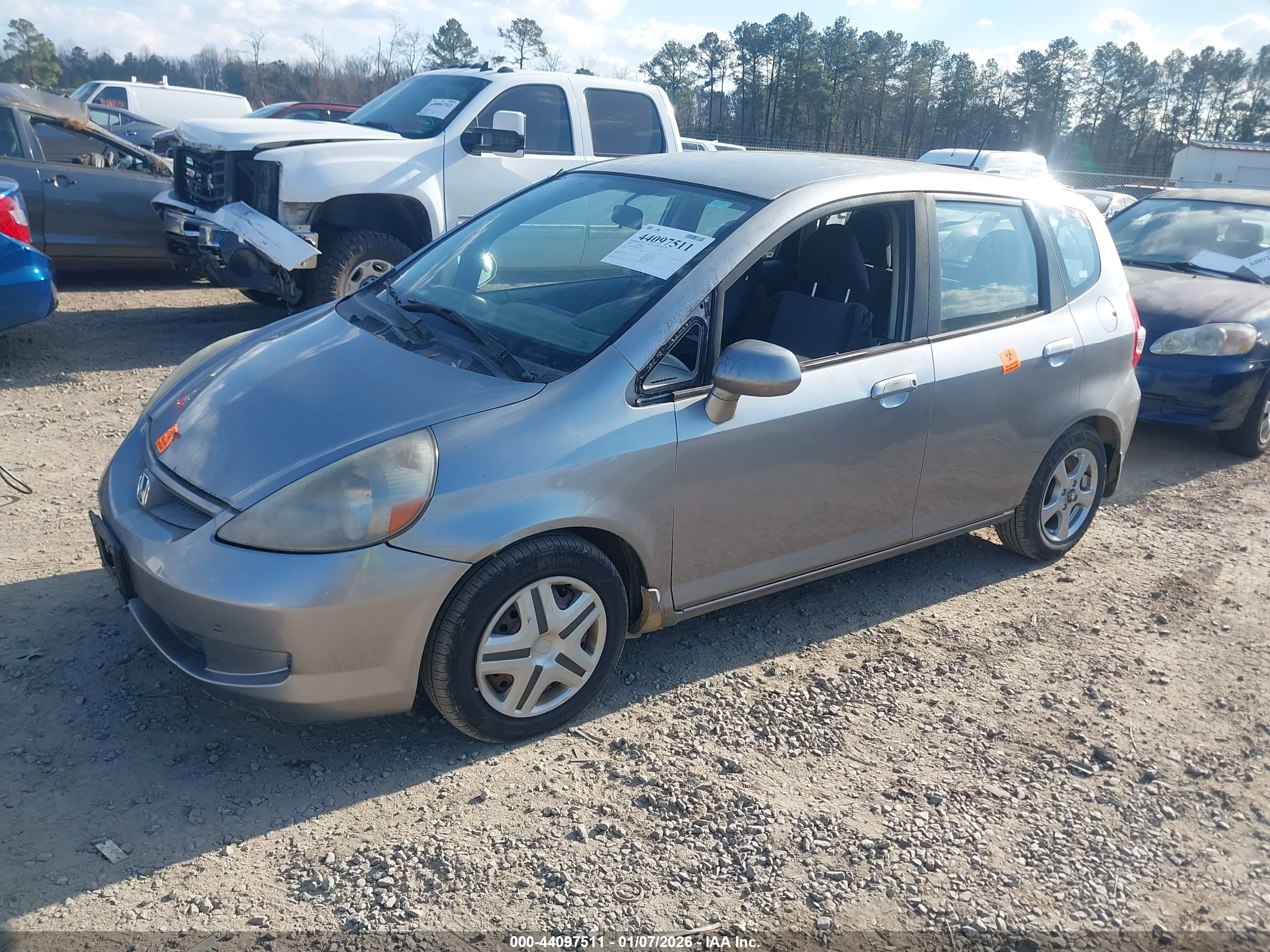 HONDA FIT image 2