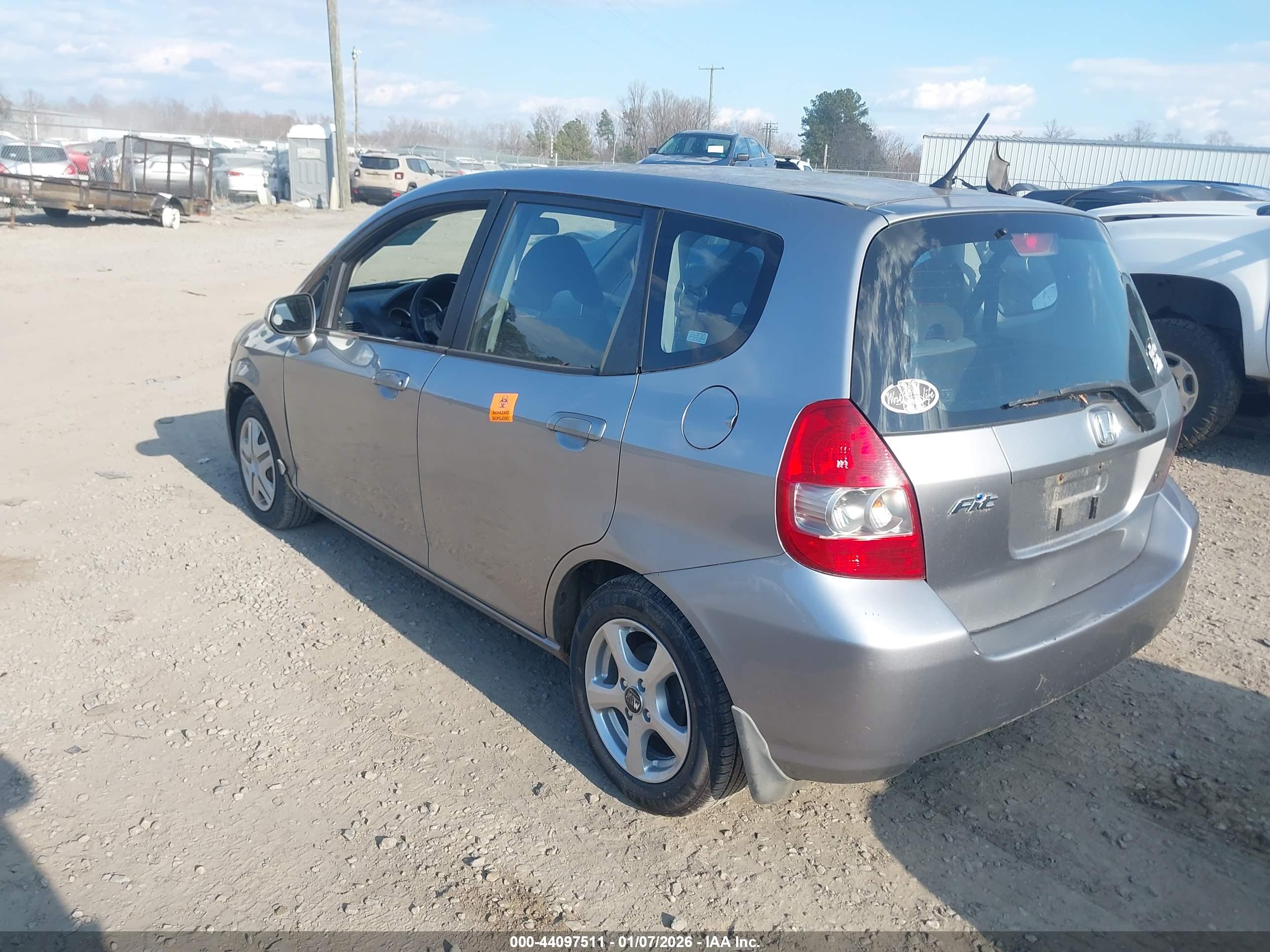 HONDA FIT image 3