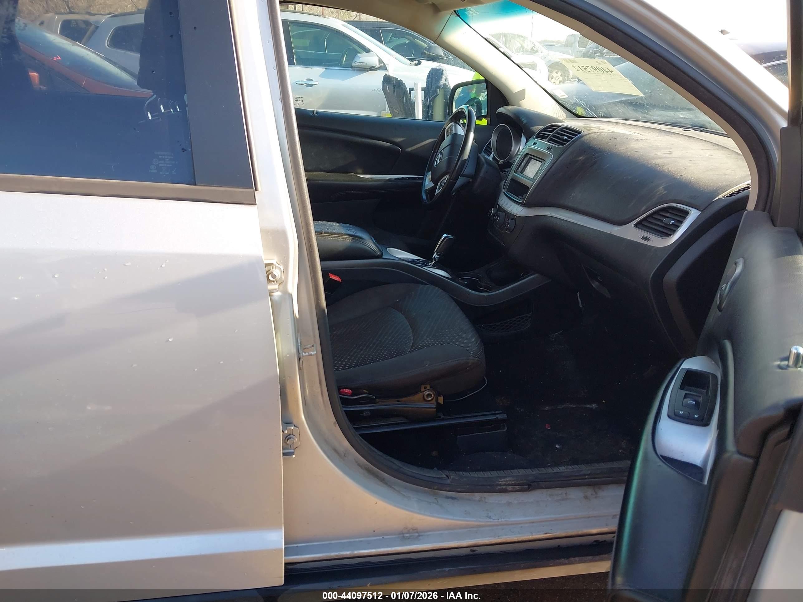 DODGE JOURNEY image 5
