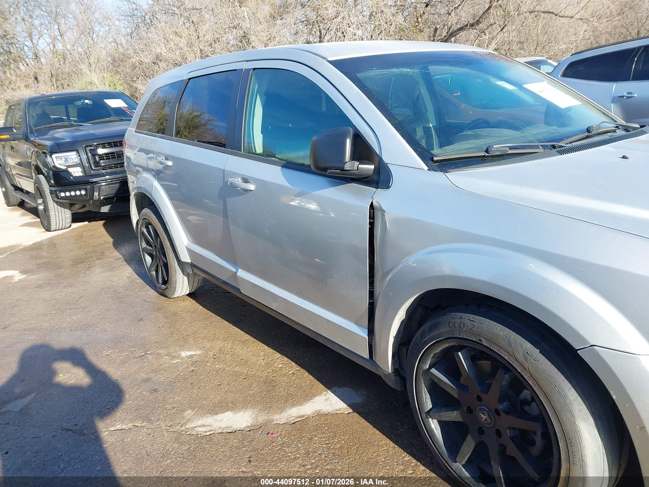 DODGE JOURNEY image 6