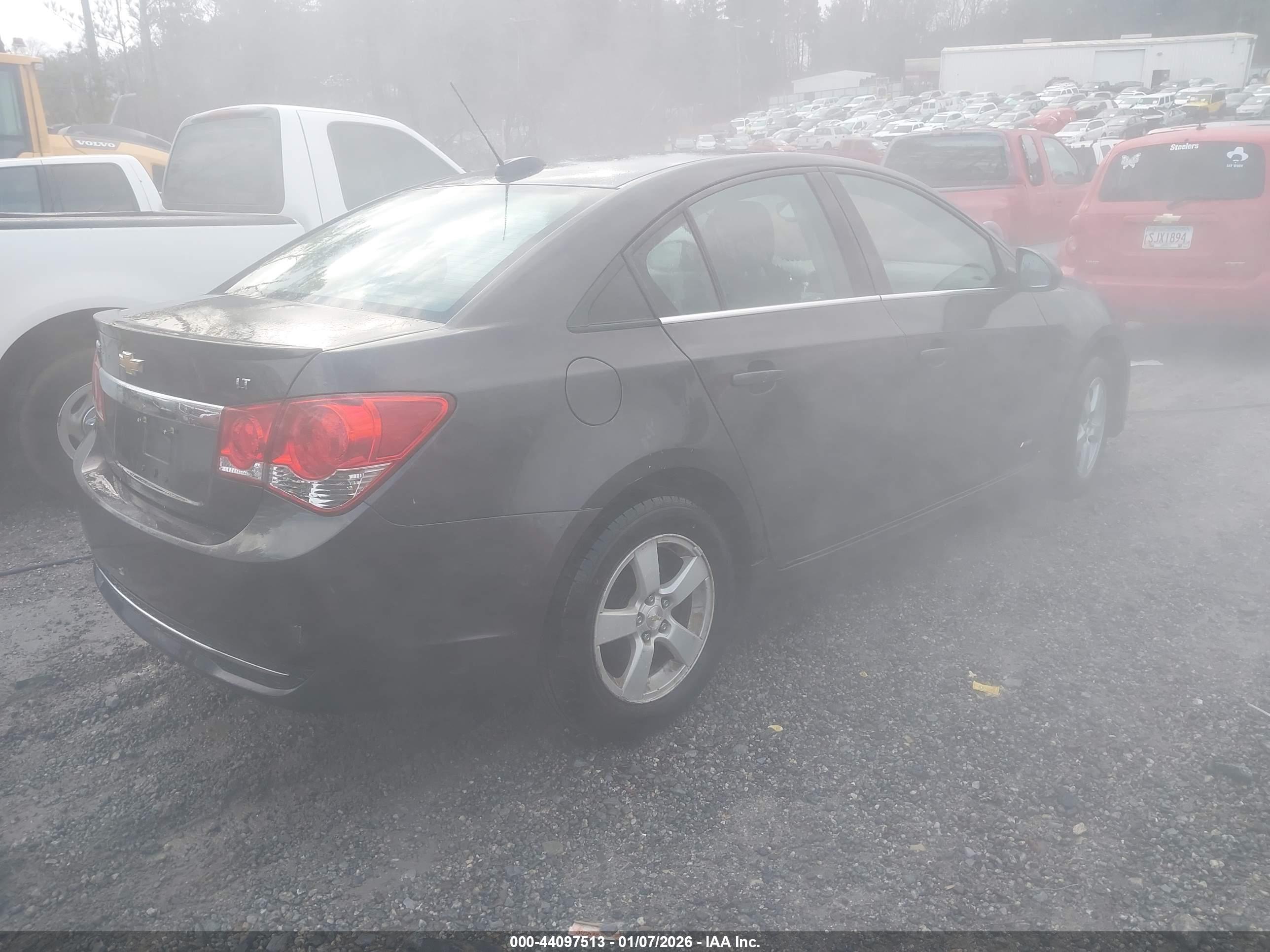 CHEVROLET CRUZE image 4