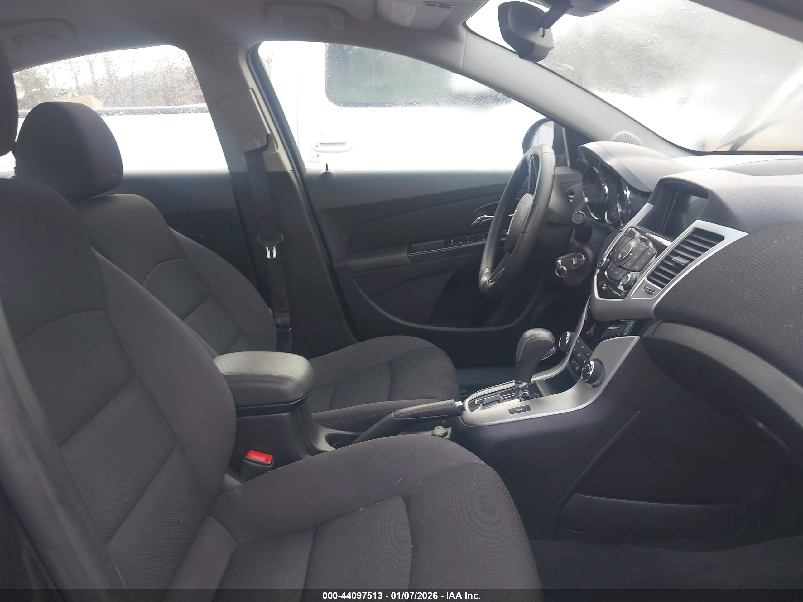 CHEVROLET CRUZE image 5